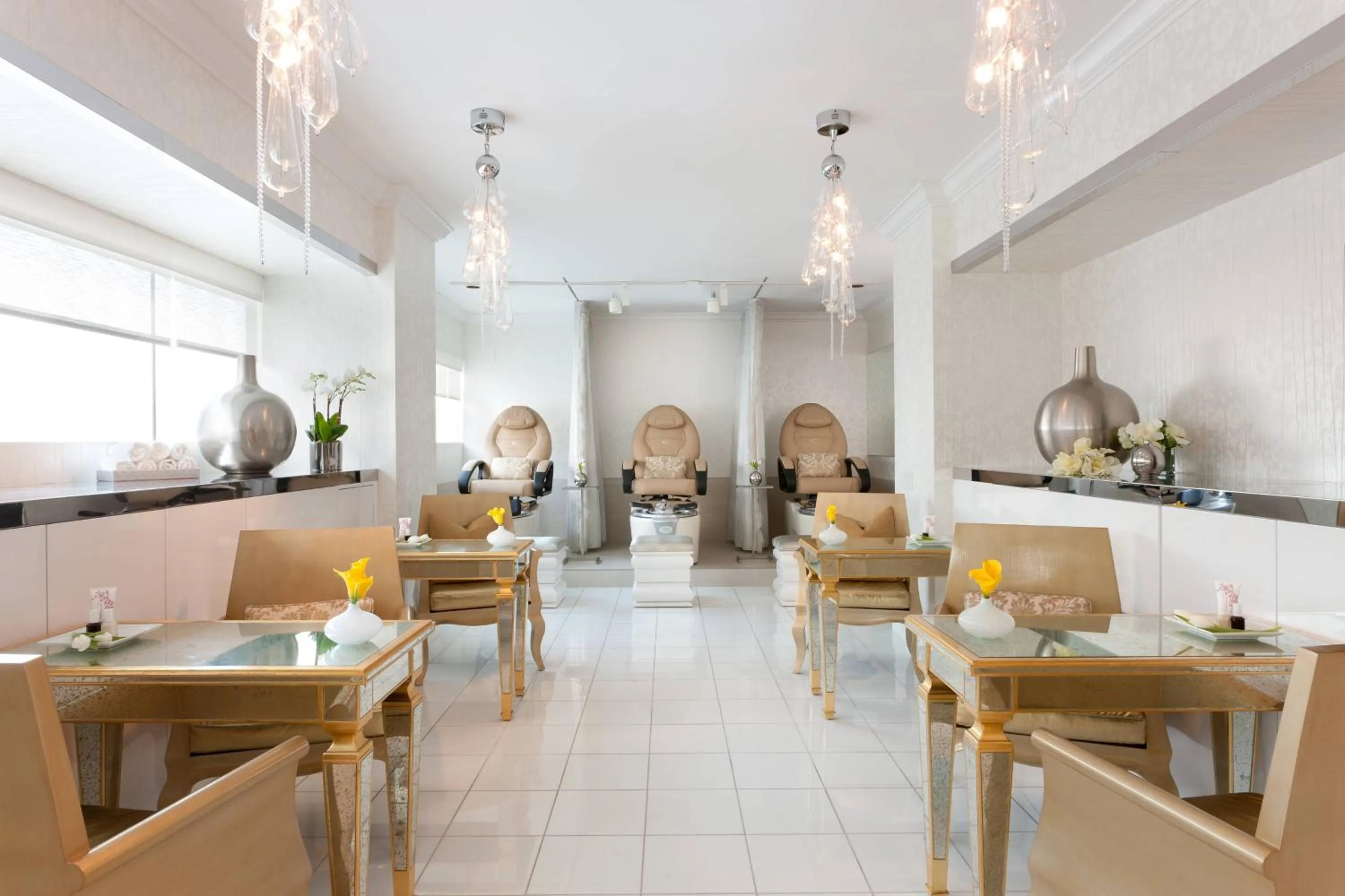 Spa and wellness centre/facilities in JW Marriott Los Angeles L.A. LIVE