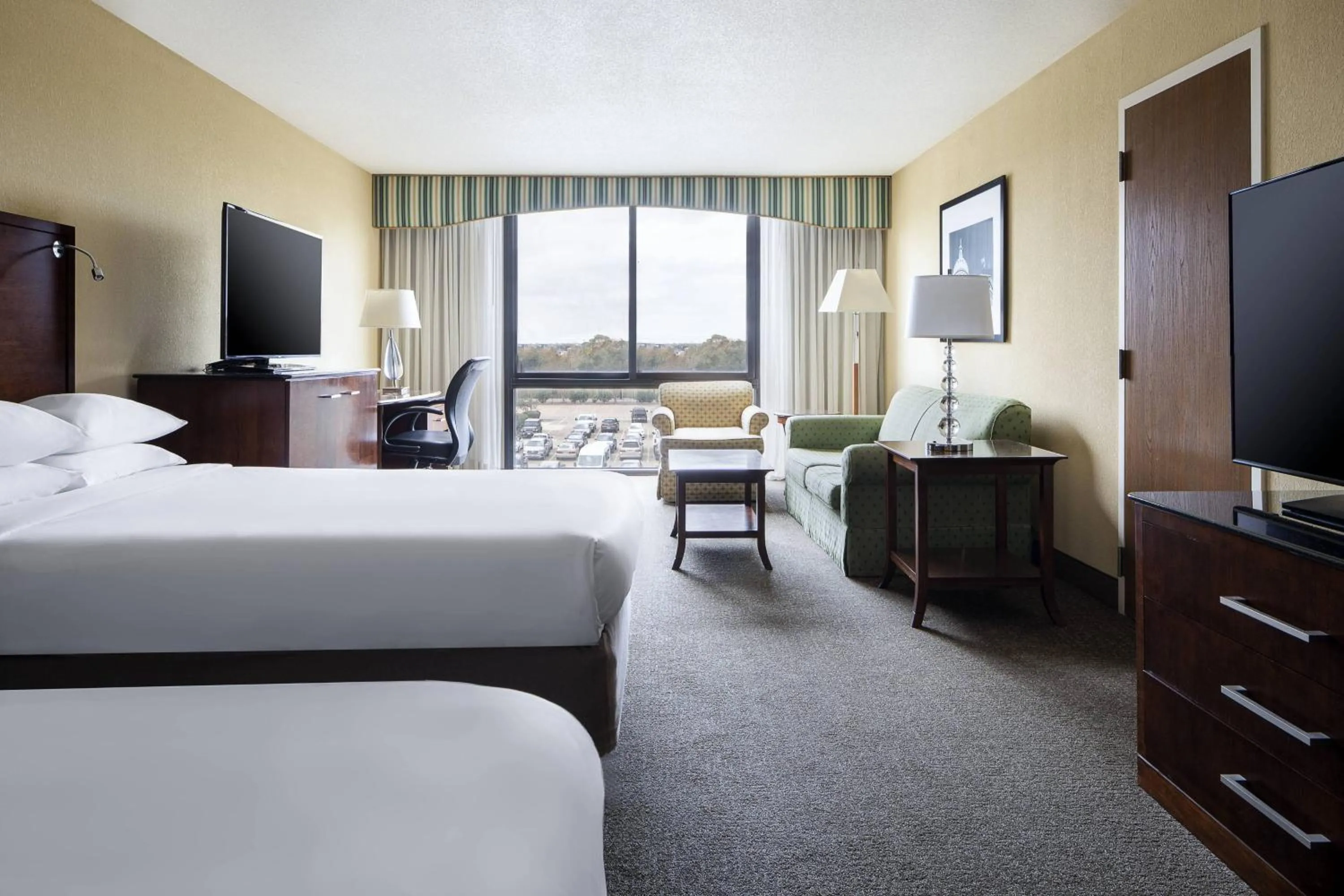 Bedroom, Bed in Houston Marriott South at Hobby Airport