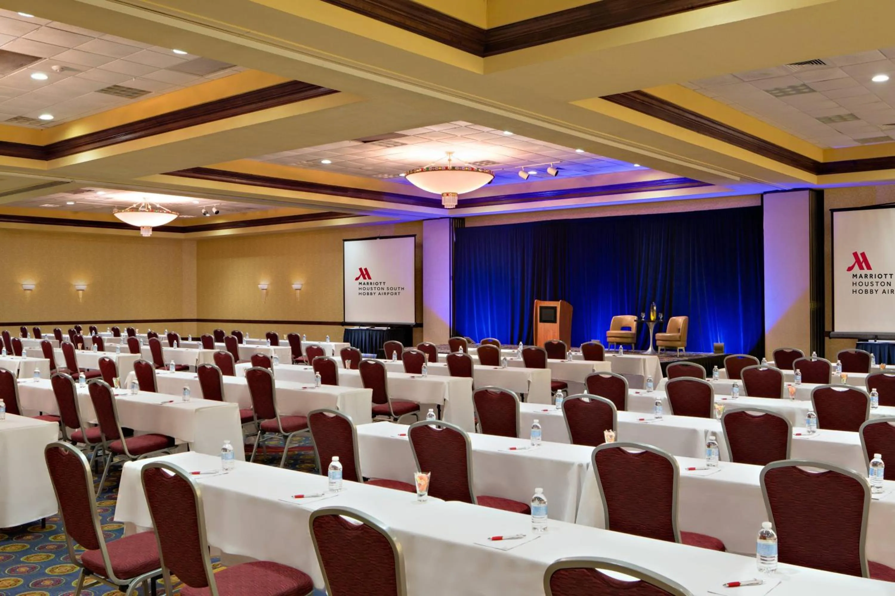 Meeting/conference room in Houston Marriott South at Hobby Airport