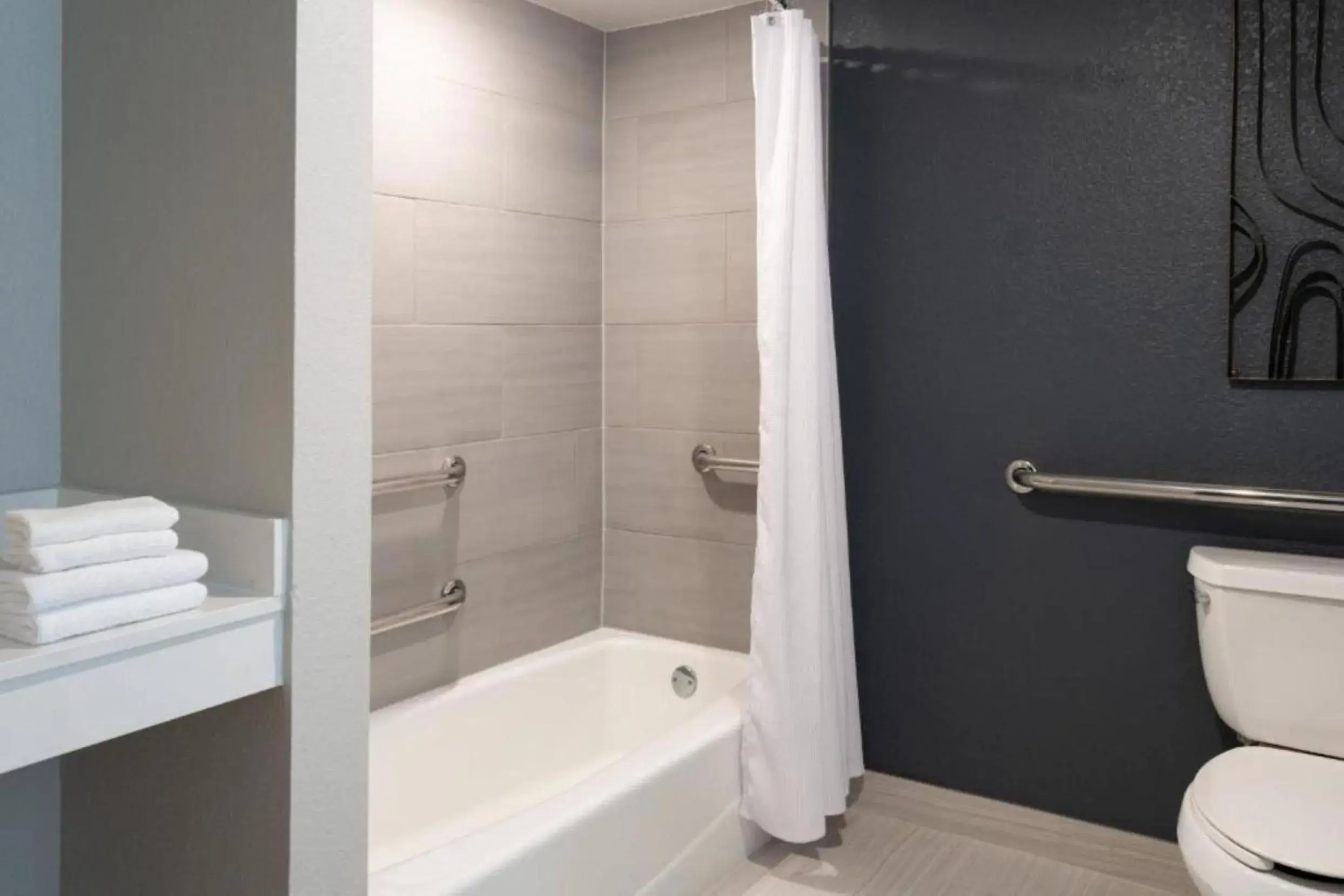 King Room with Adapted Tub - Mobility Accessible in Marriott Jacksonville King Room with Adapted Tub - Mobility Accessible in Marriott Jacksonville