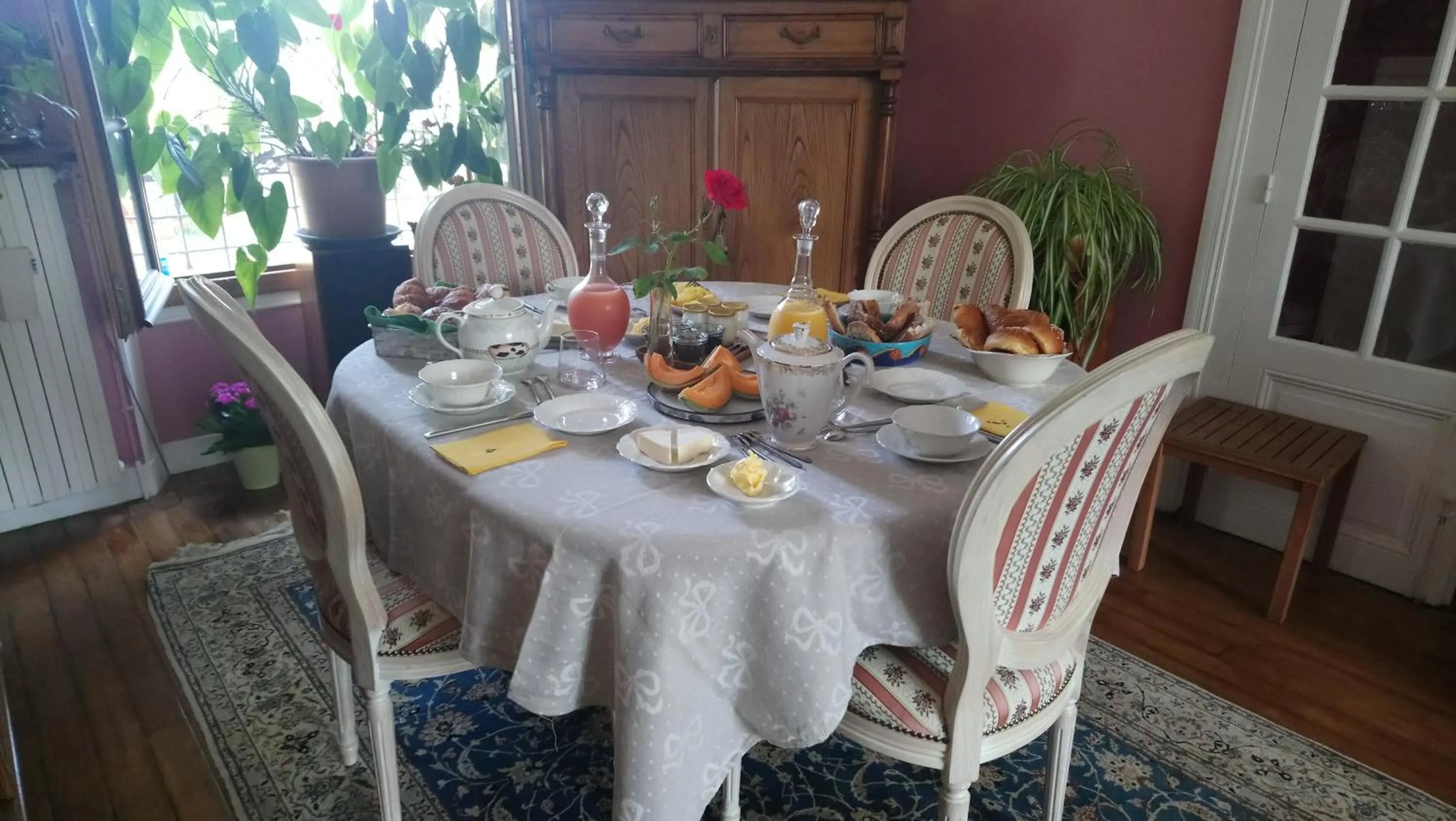 Breakfast in Villa le Cloky