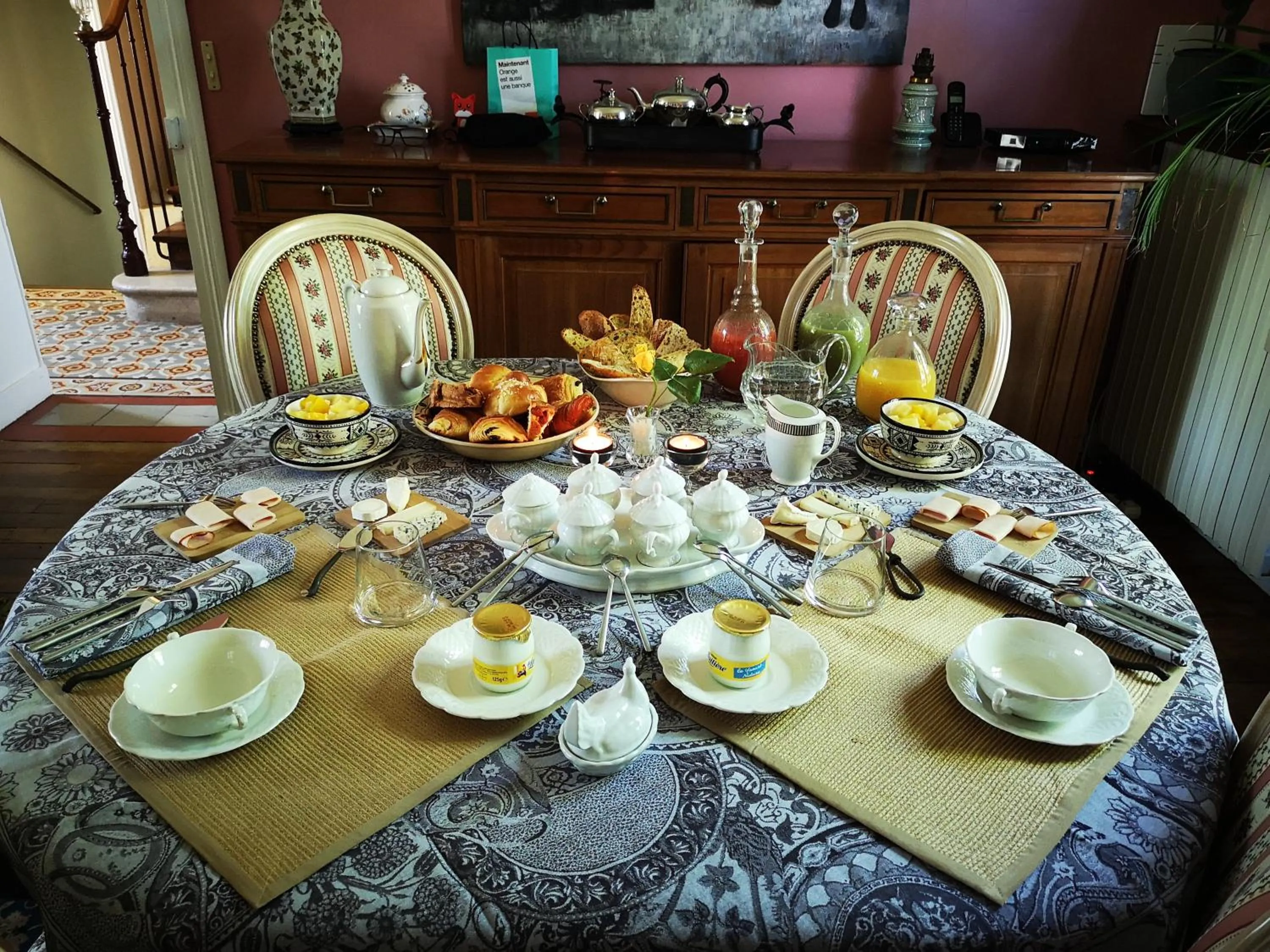 Breakfast in Villa le Cloky