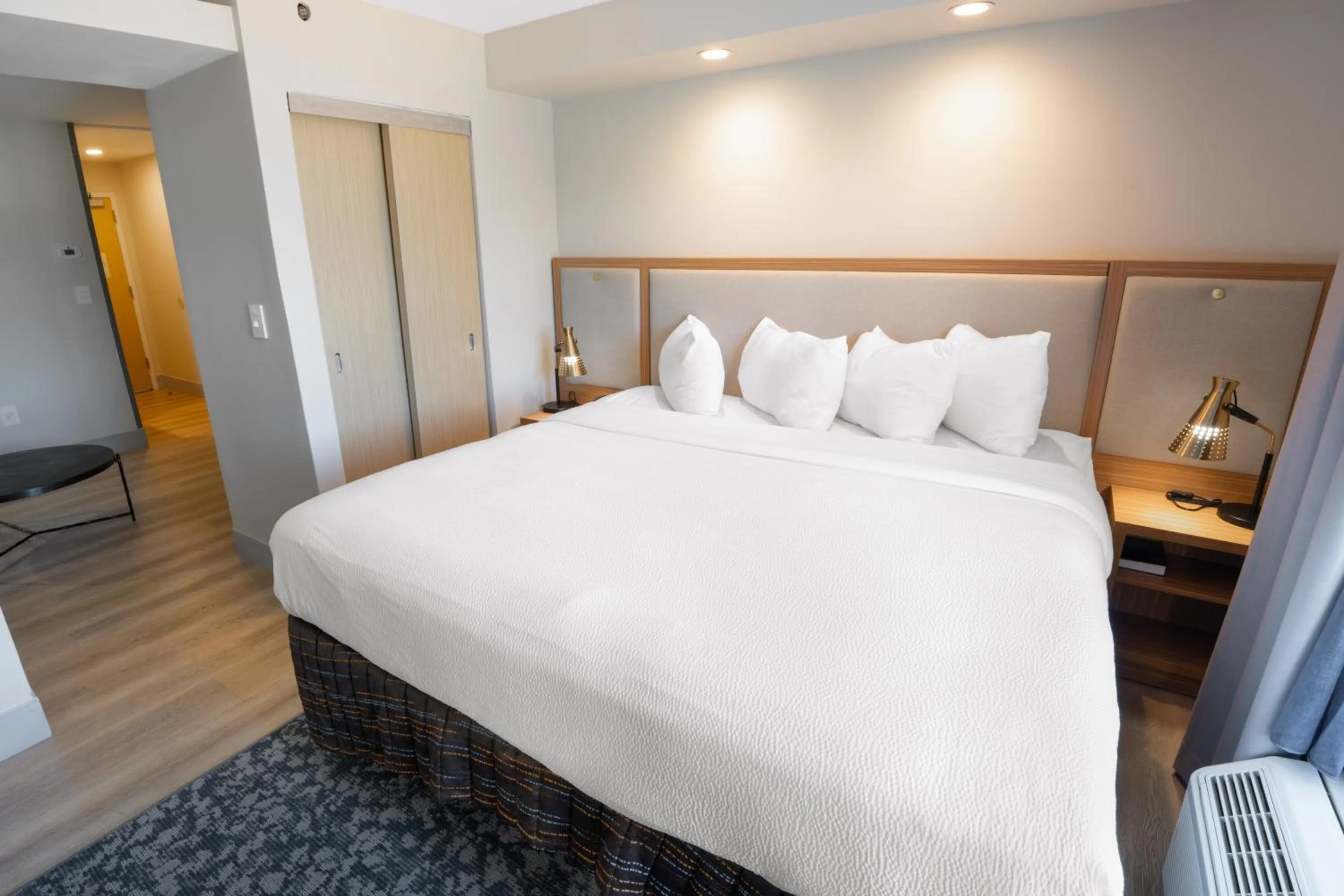 Bed in Fairfield Inn & Suites Jacksonville Butler Boulevard