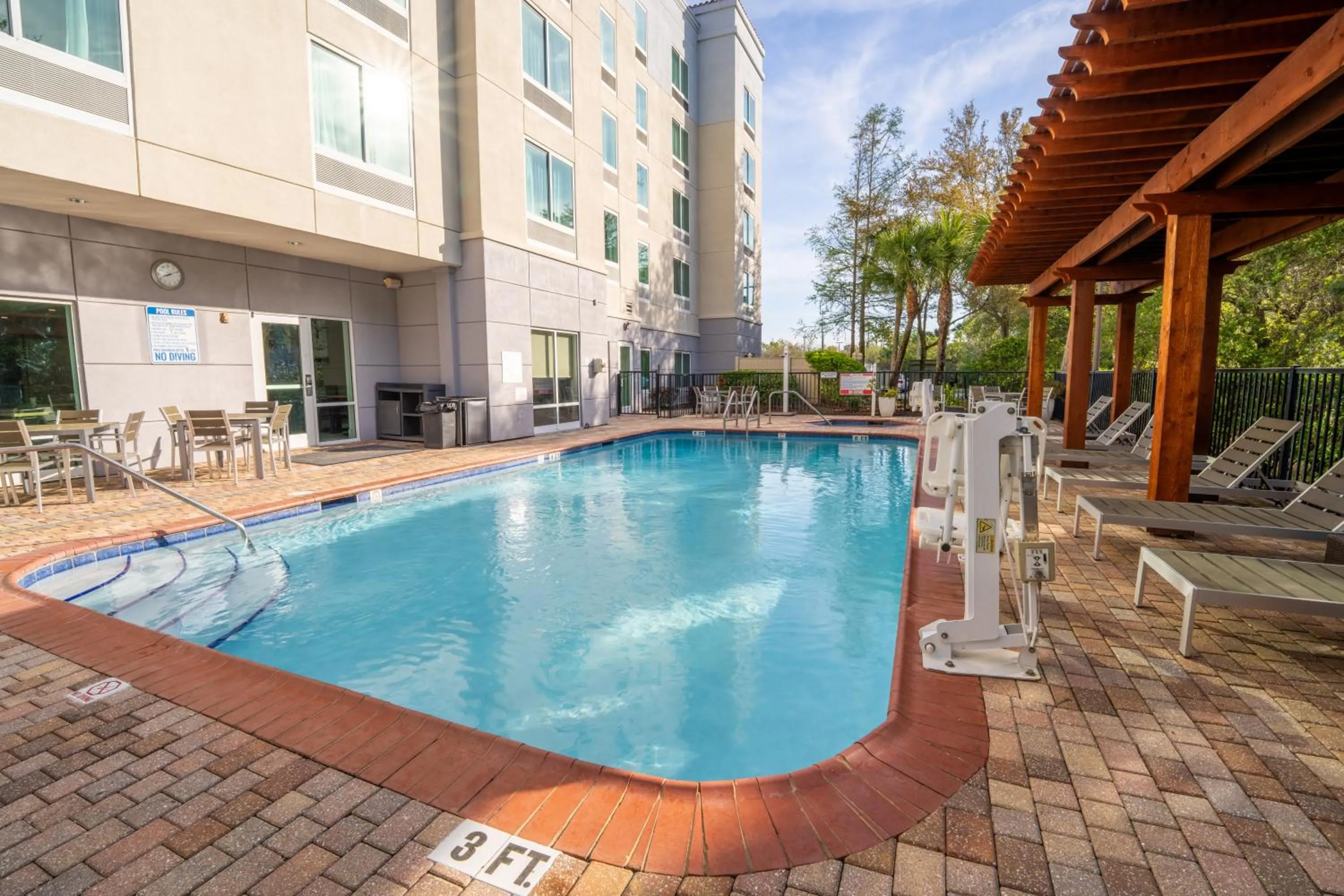 Swimming pool in Fairfield Inn & Suites Jacksonville Butler Boulevard