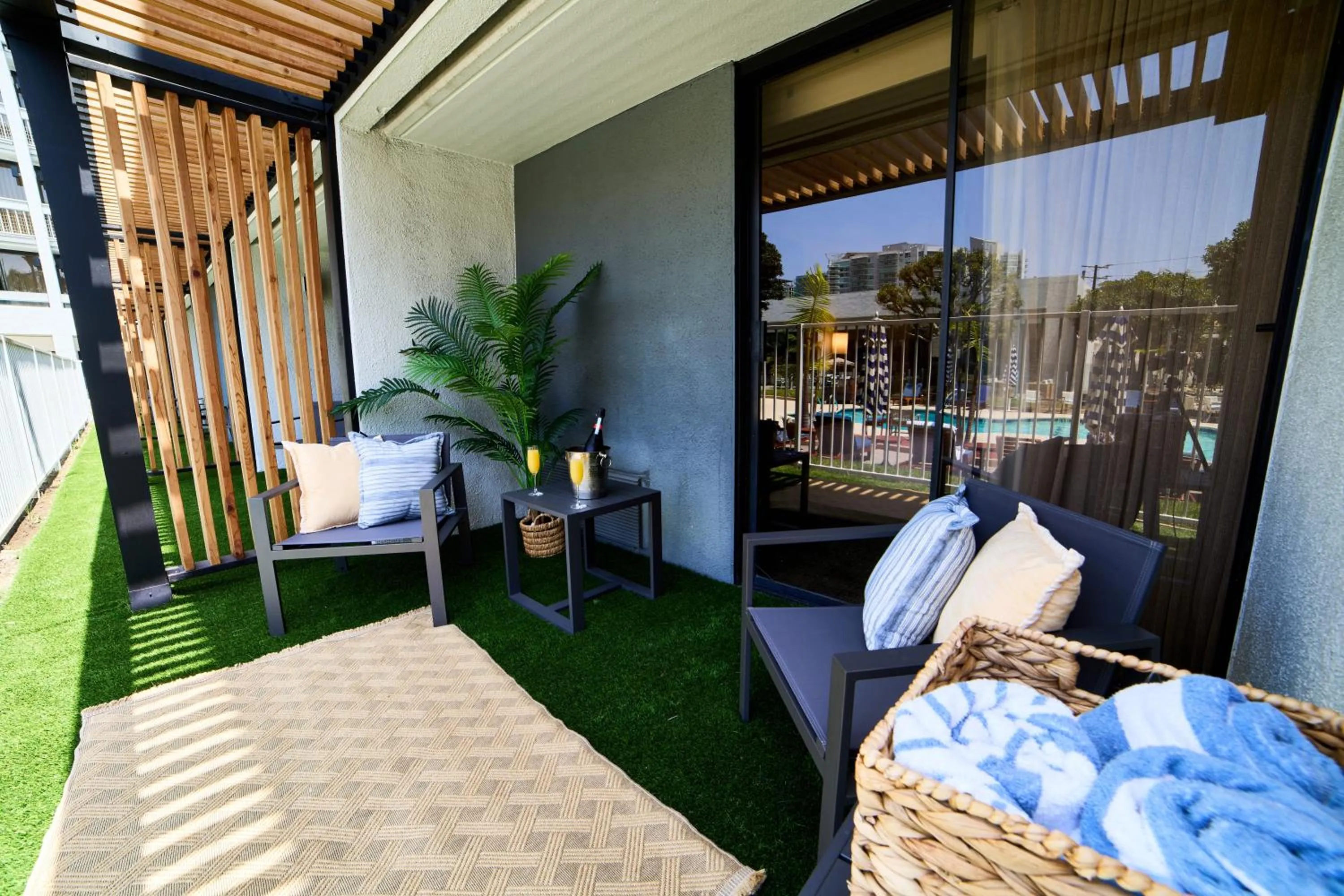 Patio in Hotel MDR Marina del Rey- a DoubleTree by Hilton