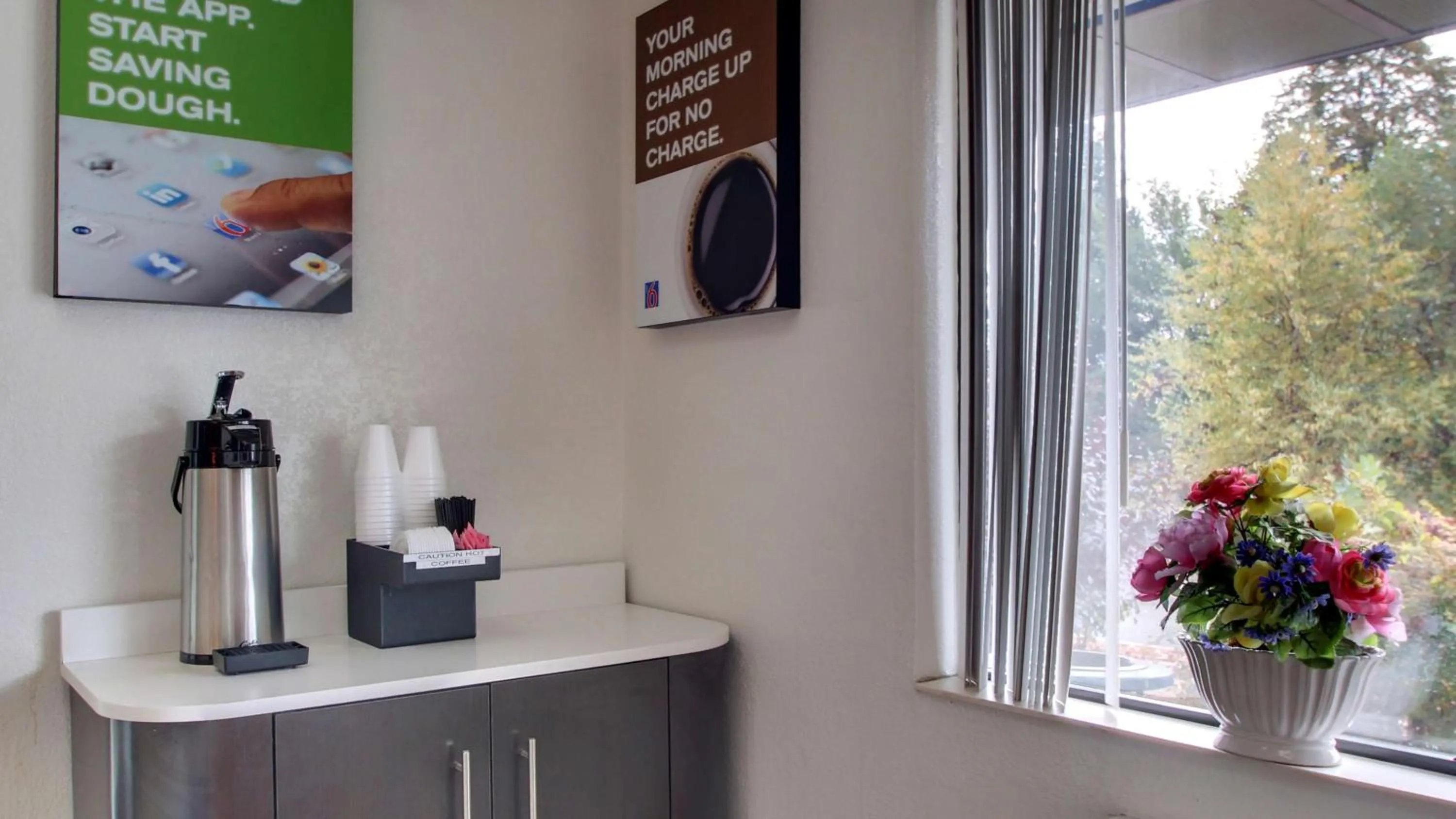 Lobby or reception in Motel 6-Des Moines, IA - North