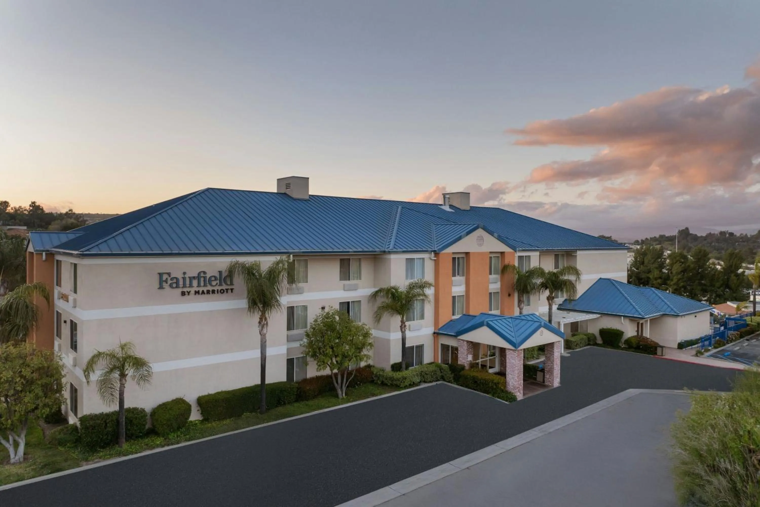 Property building in Fairfield Inn by Marriott Santa Clarita Valencia