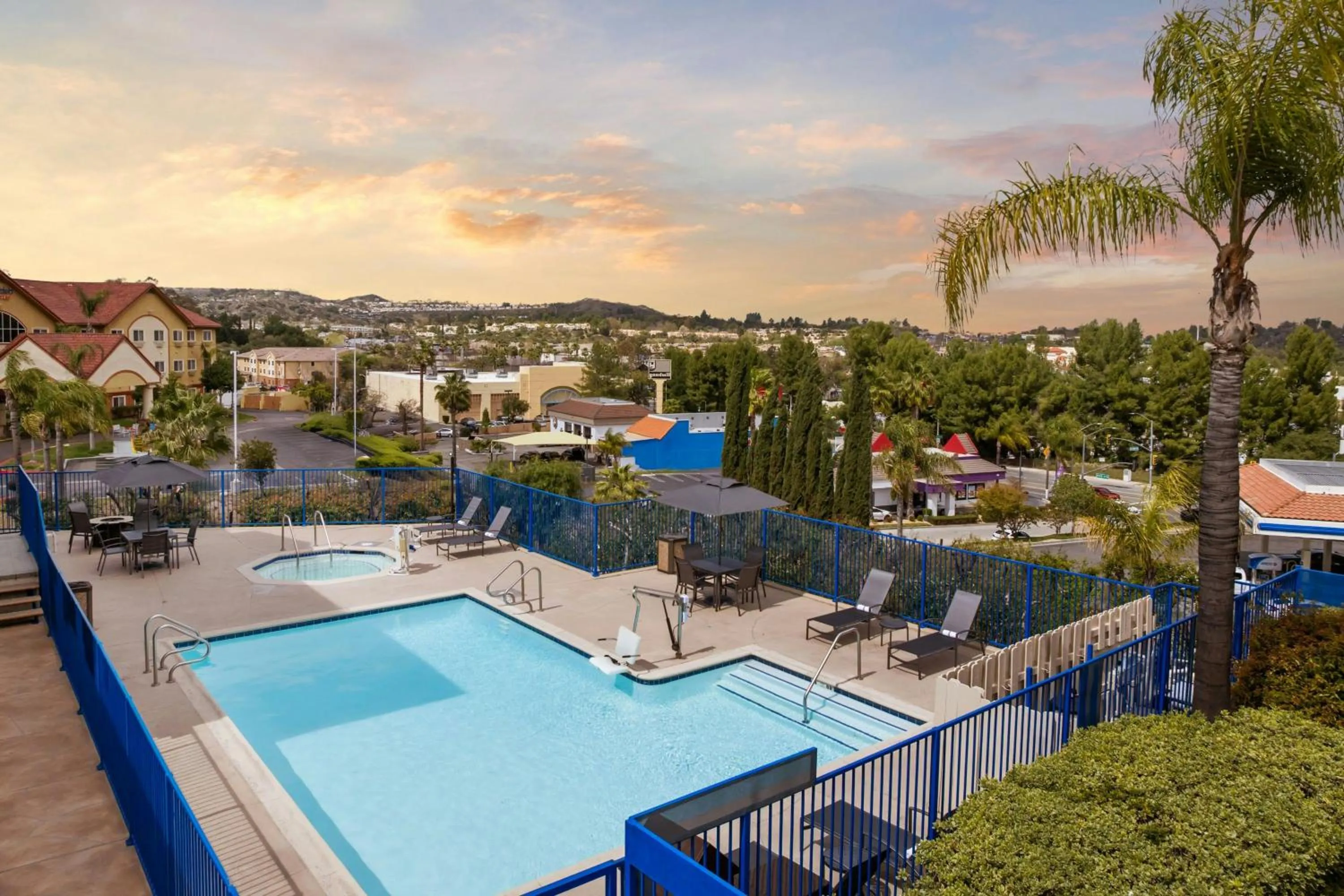 Swimming pool in Fairfield Inn by Marriott Santa Clarita Valencia