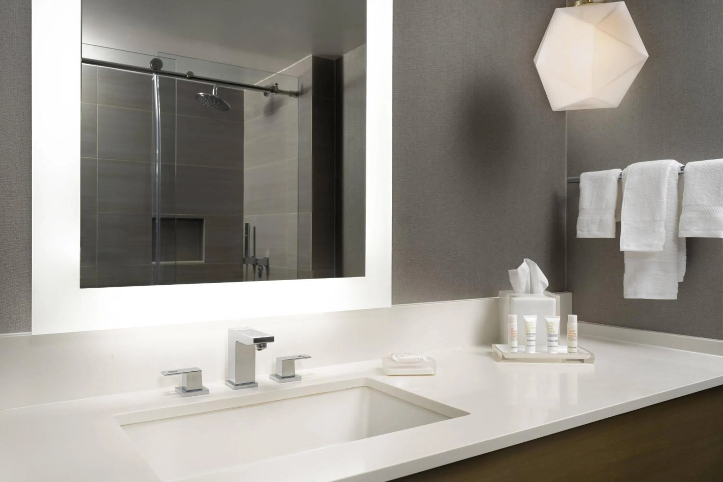 Bathroom in Warner Center Marriott Woodland Hills