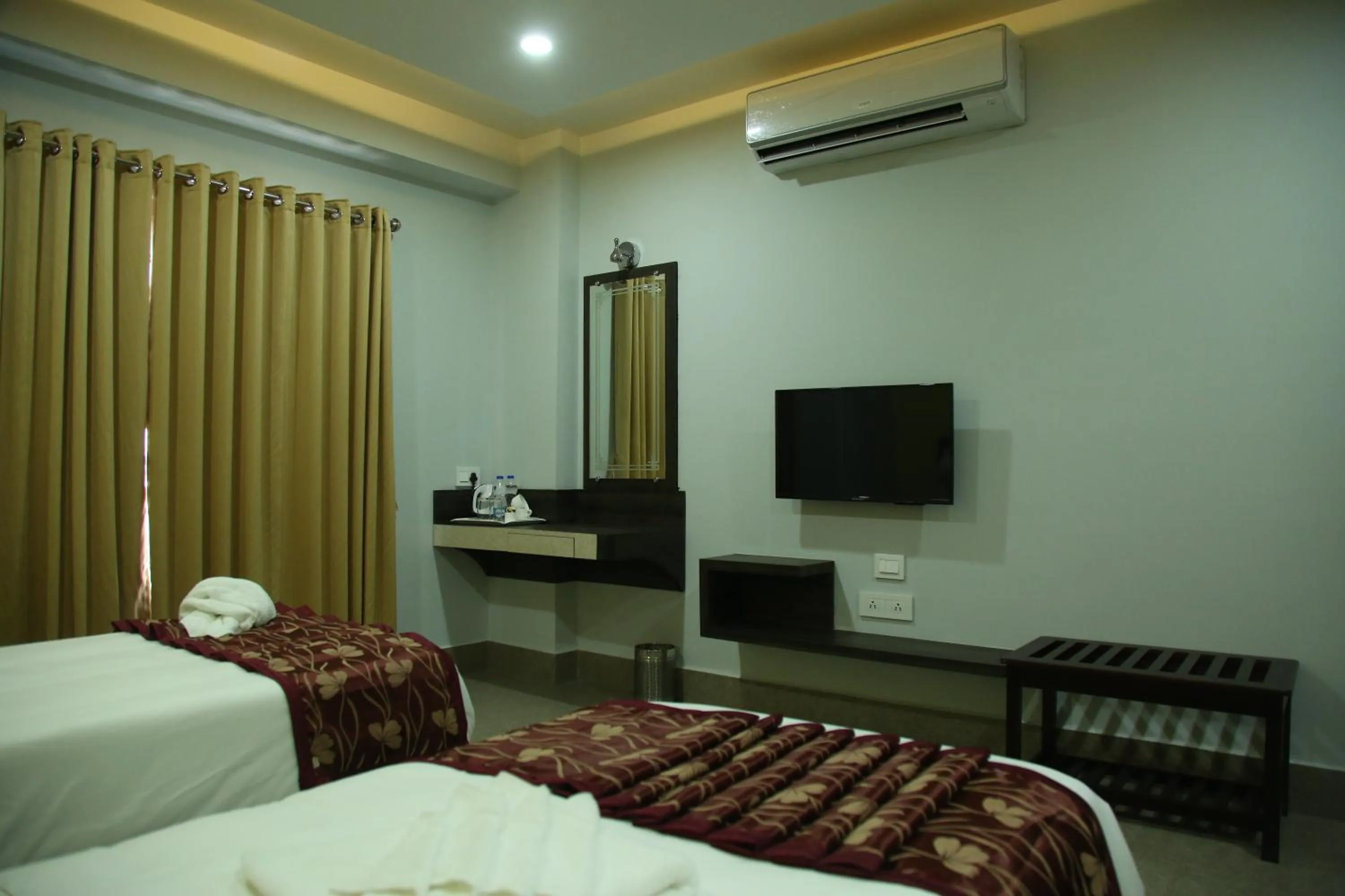 Photo of the whole room, Bed in The Loft Hotel, Siliguri