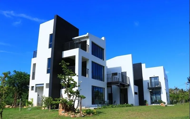 Property building in Lin's Forest
