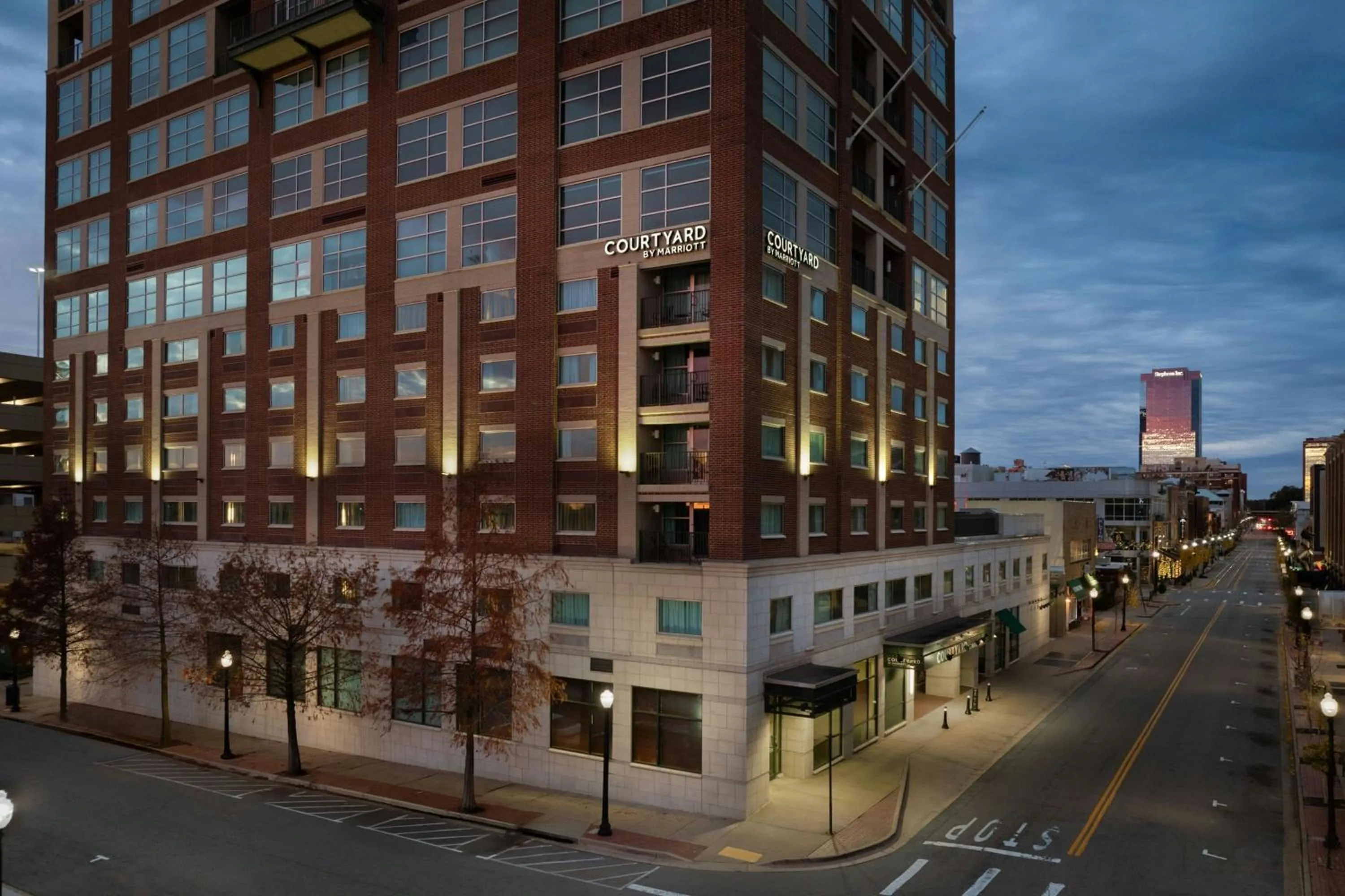 Property building in Courtyard by Marriott Little Rock Downtown