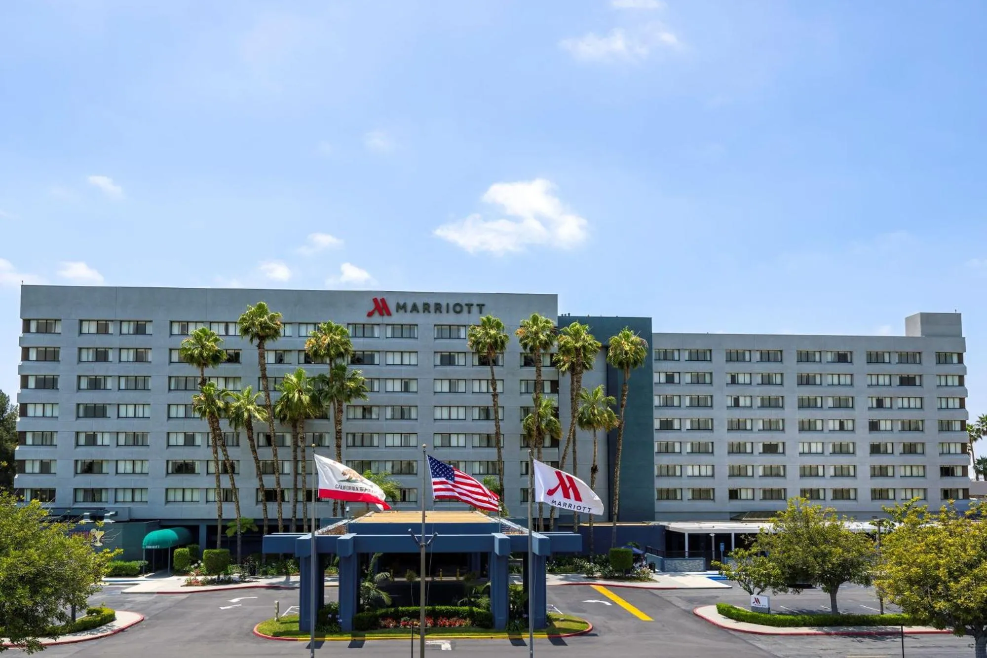 Property building in Long Beach Marriott