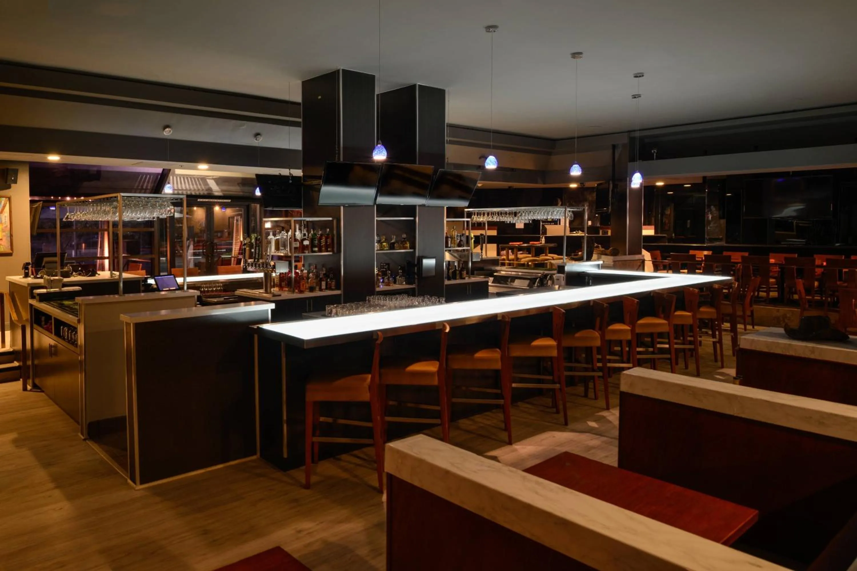 Lounge or bar in Long Beach Marriott