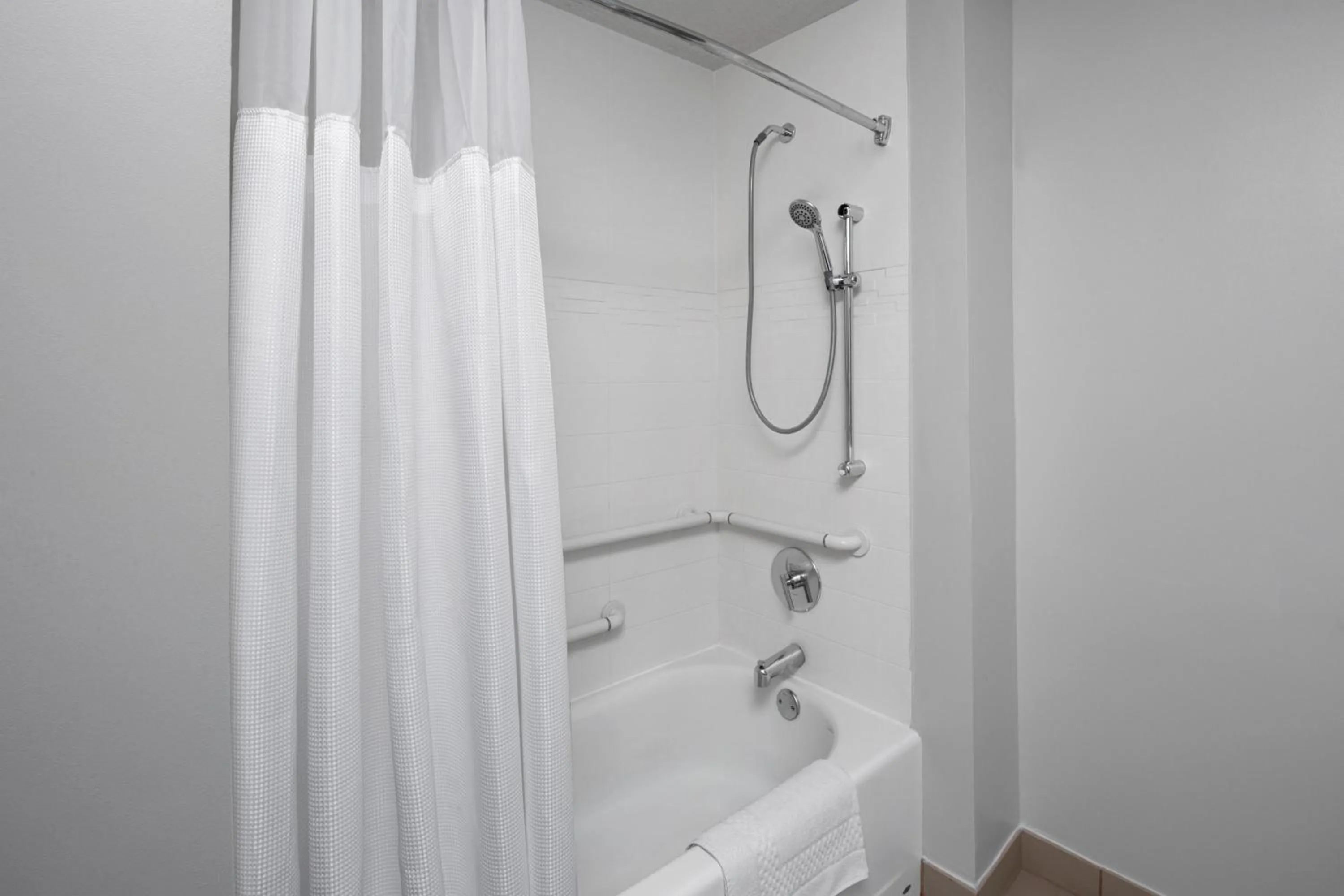 Bathroom in Residence Inn White Plains Westchester County