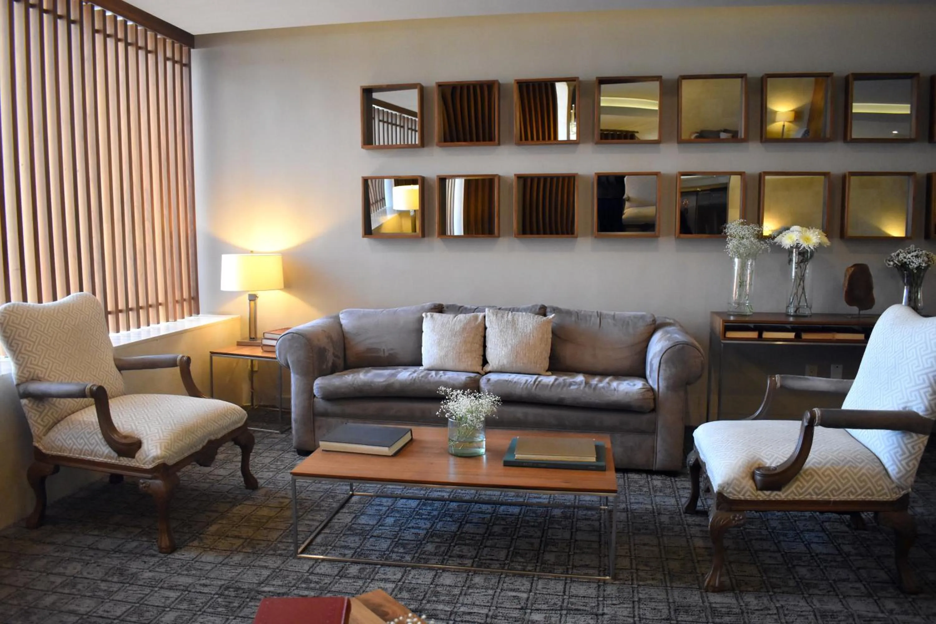 Lobby or reception in Hotel Palacio Azteca Tijuana, Trademark by Wyndham