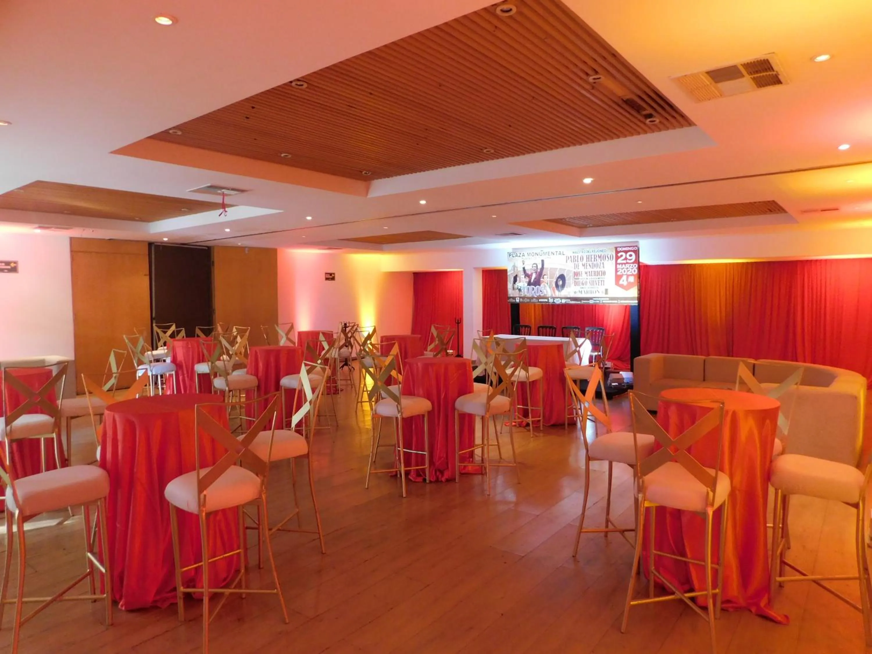 Meeting/conference room in Hotel Palacio Azteca Tijuana, Trademark by Wyndham