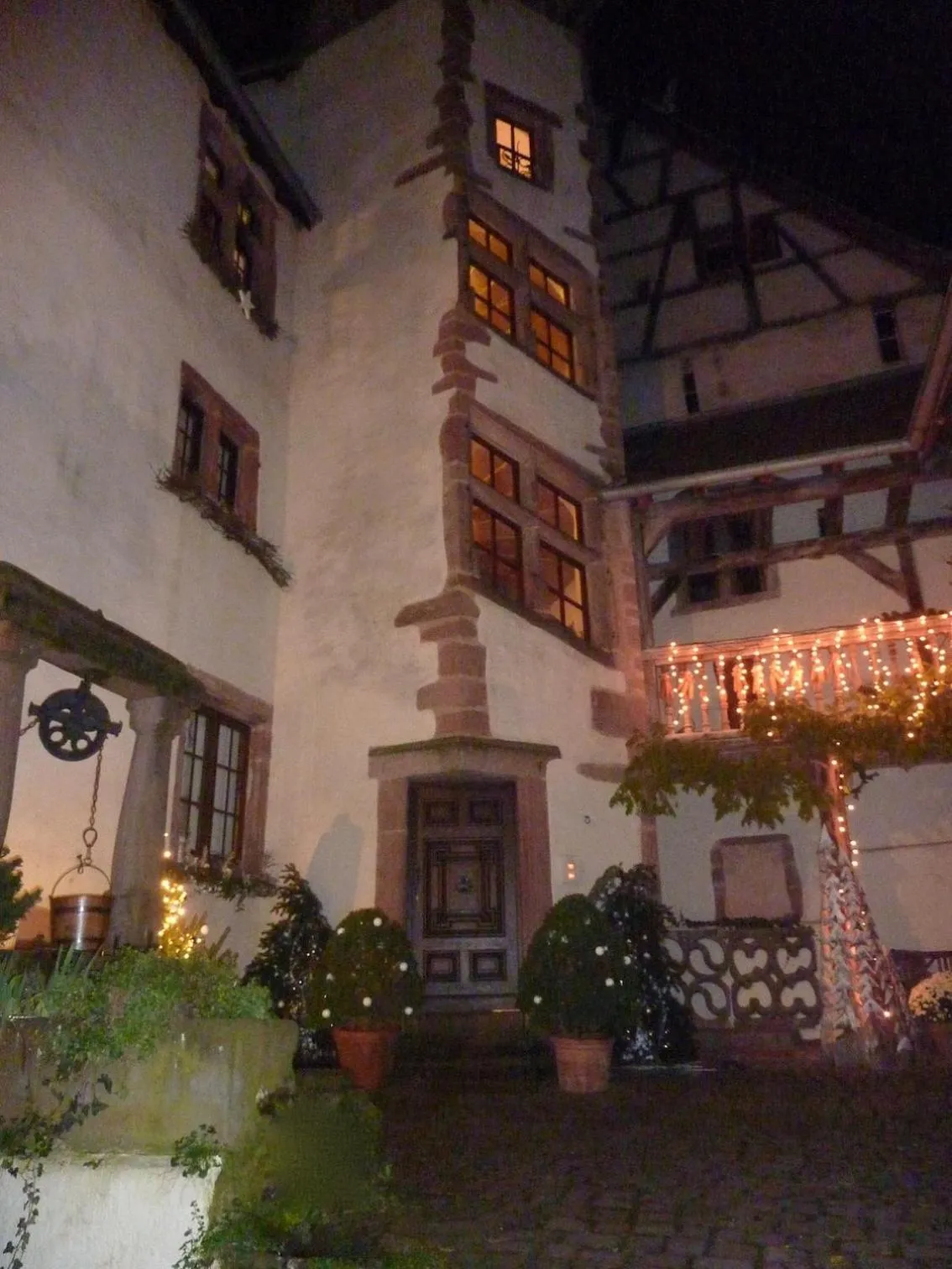 ADRIHOF à Riquewihr, Cour de l'Abbaye d'Autrey