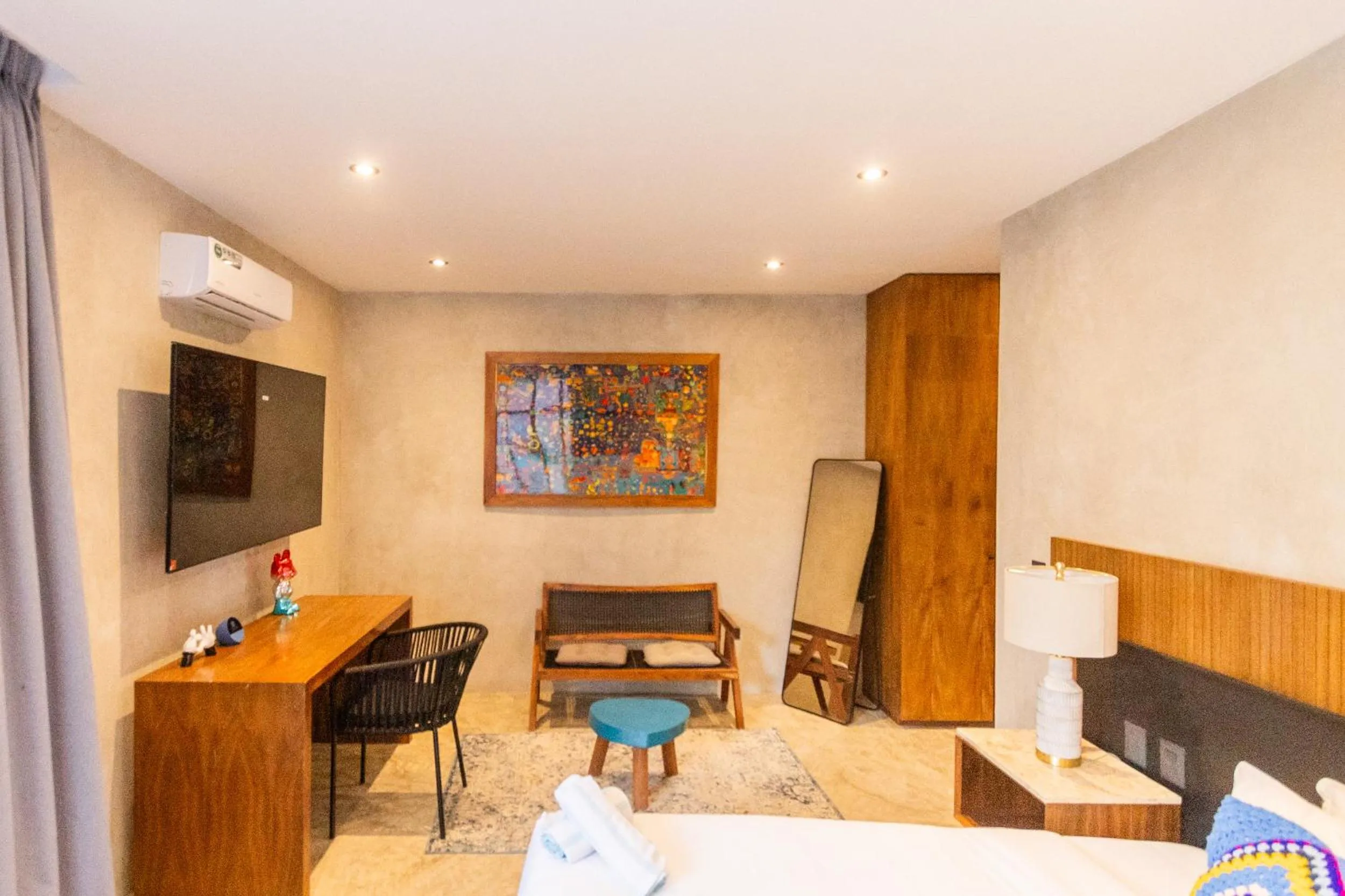 TV and multimedia in Turquoise Tulum Hotel