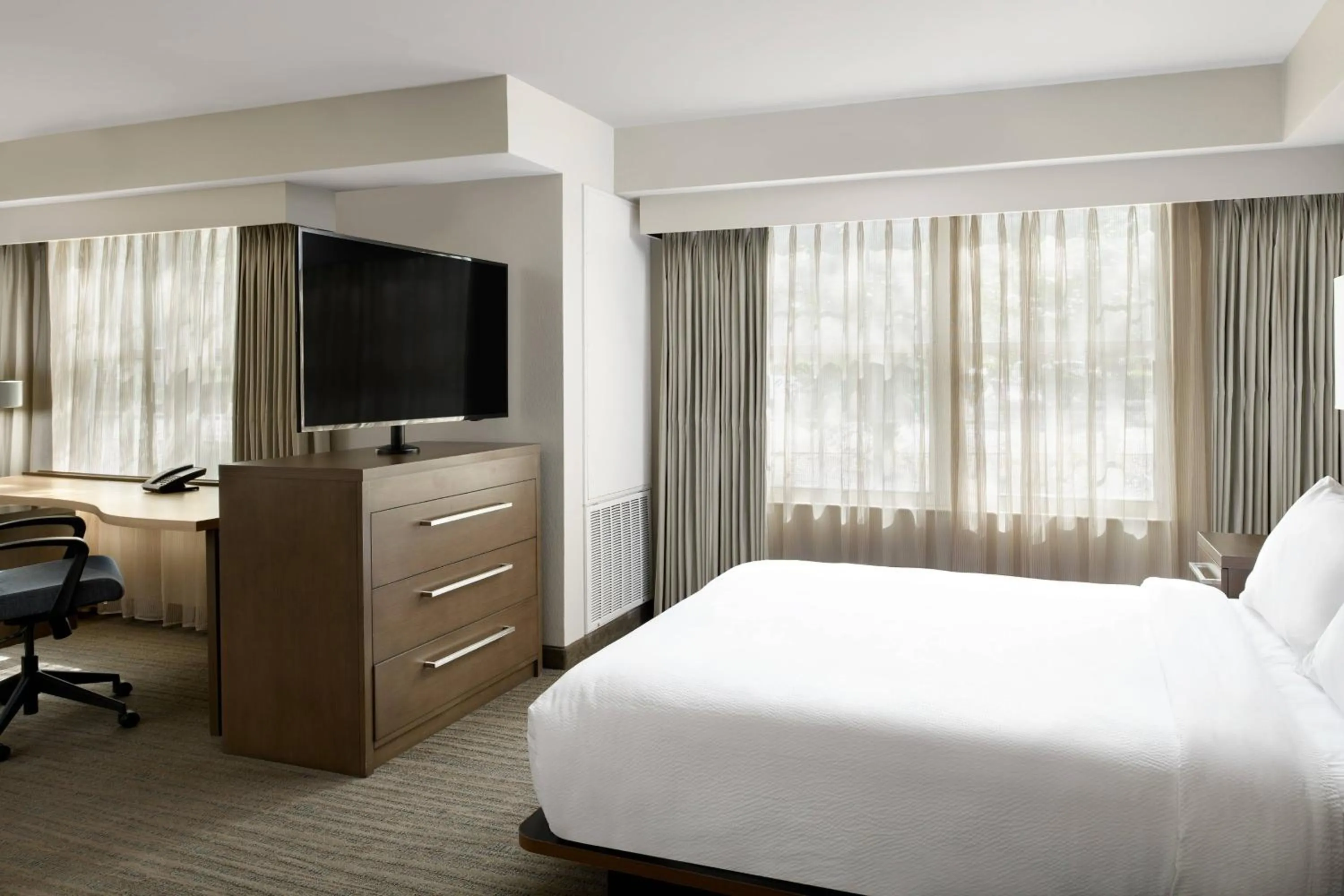 Photo of the whole room, Bed in Residence Inn Pleasanton