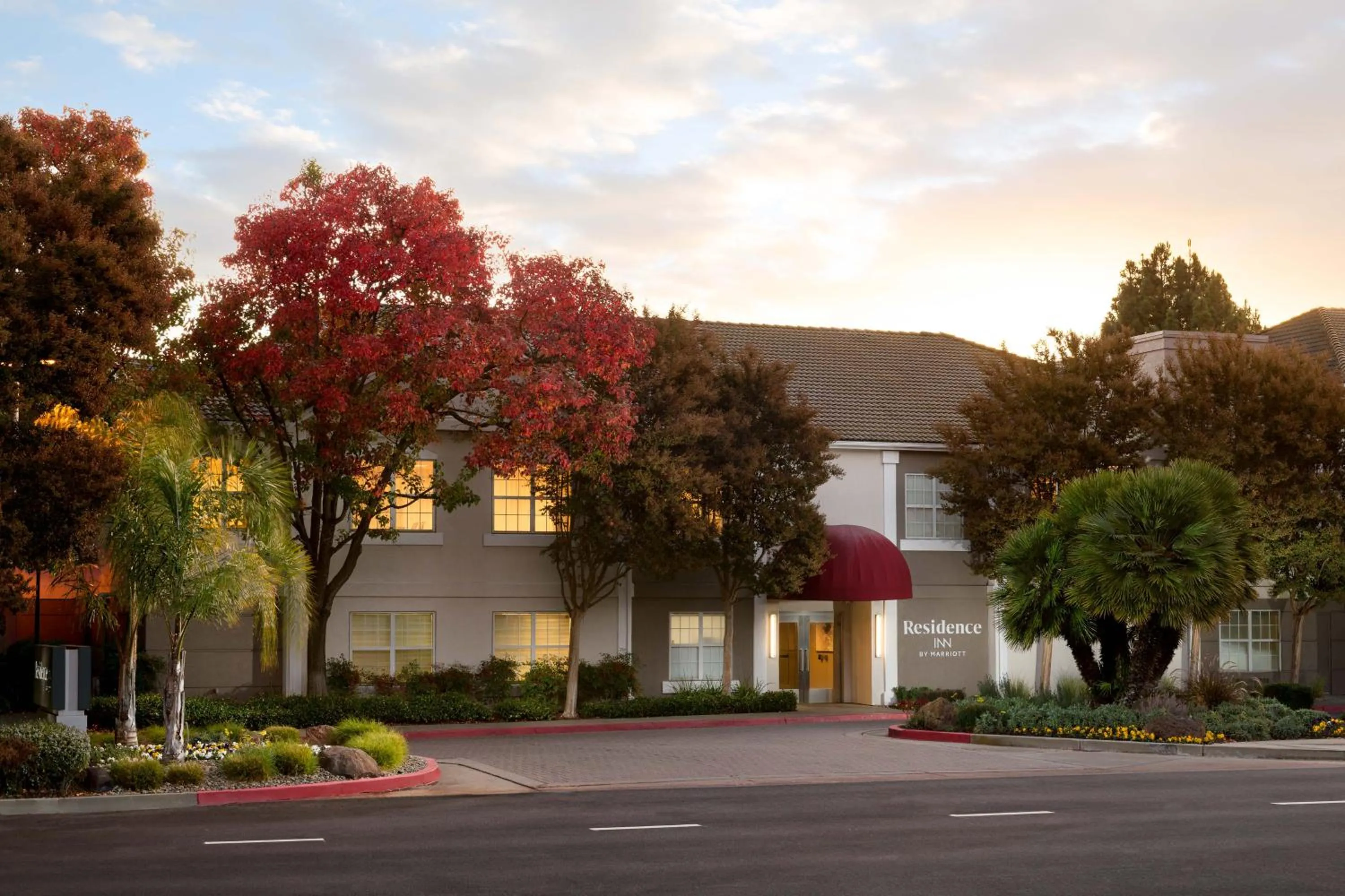 Facade/entrance in Residence Inn Pleasanton