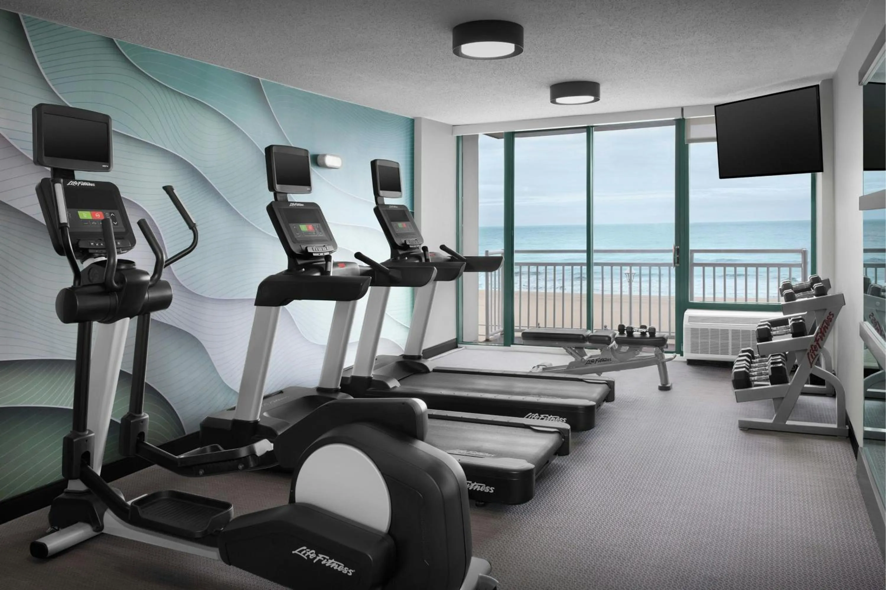Fitness centre/facilities in Courtyard Virginia Beach Oceanfront/South