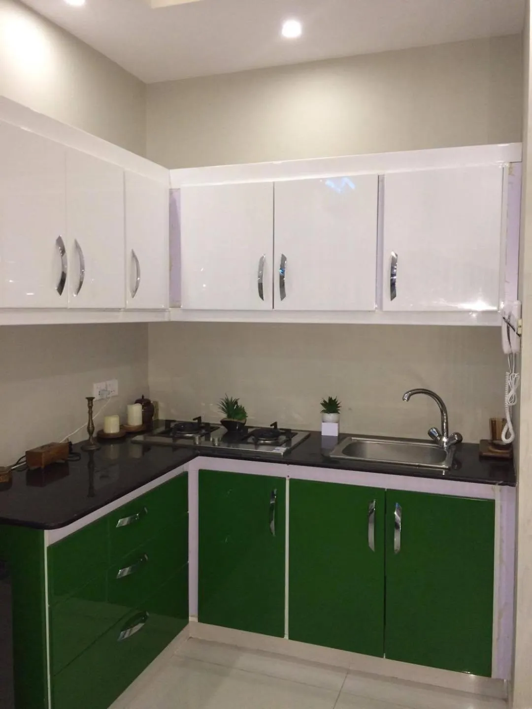 Kitchen or kitchenette in Orchards Cottage Hotel