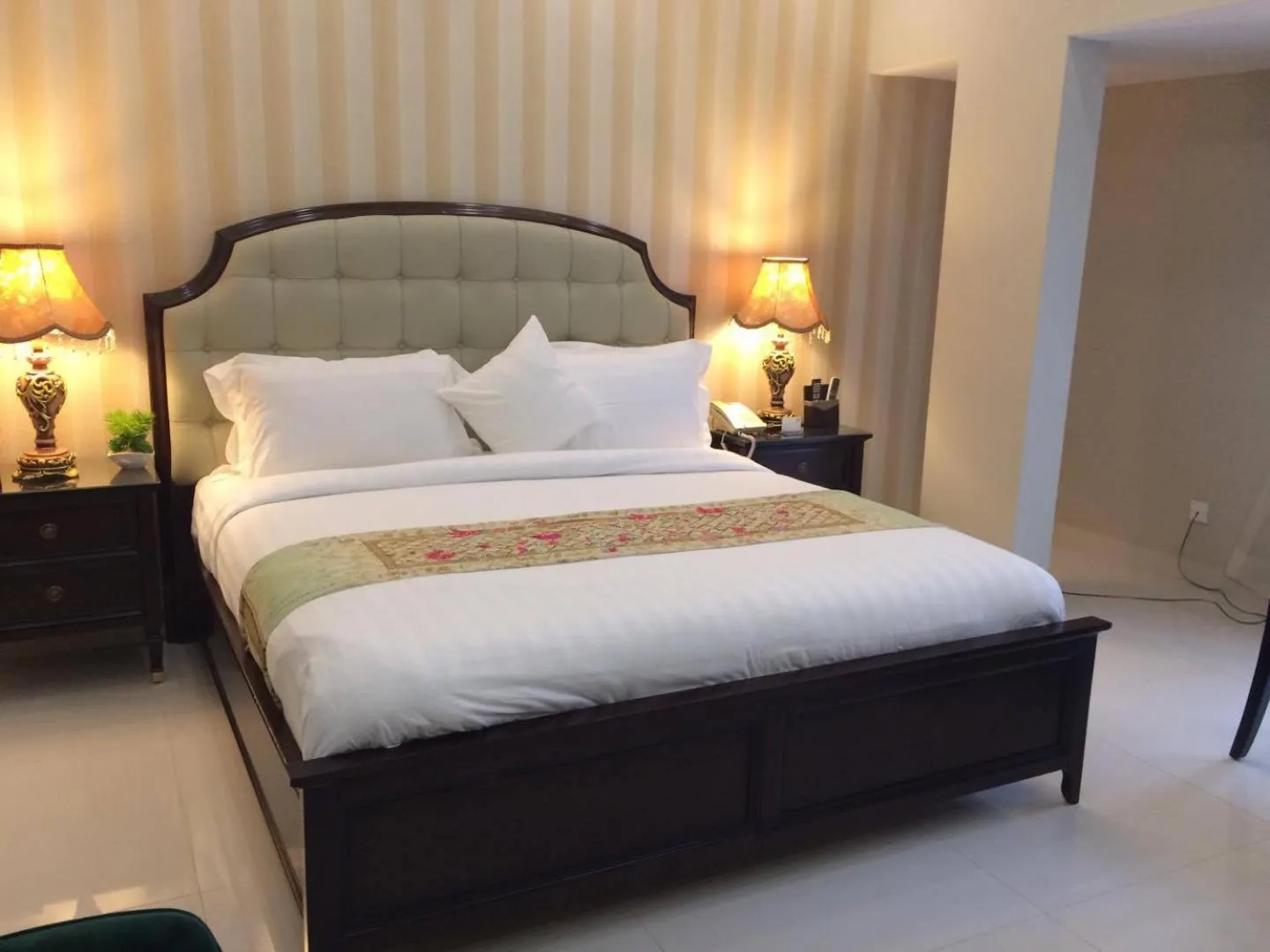 Bedroom in Orchards Cottage Hotel