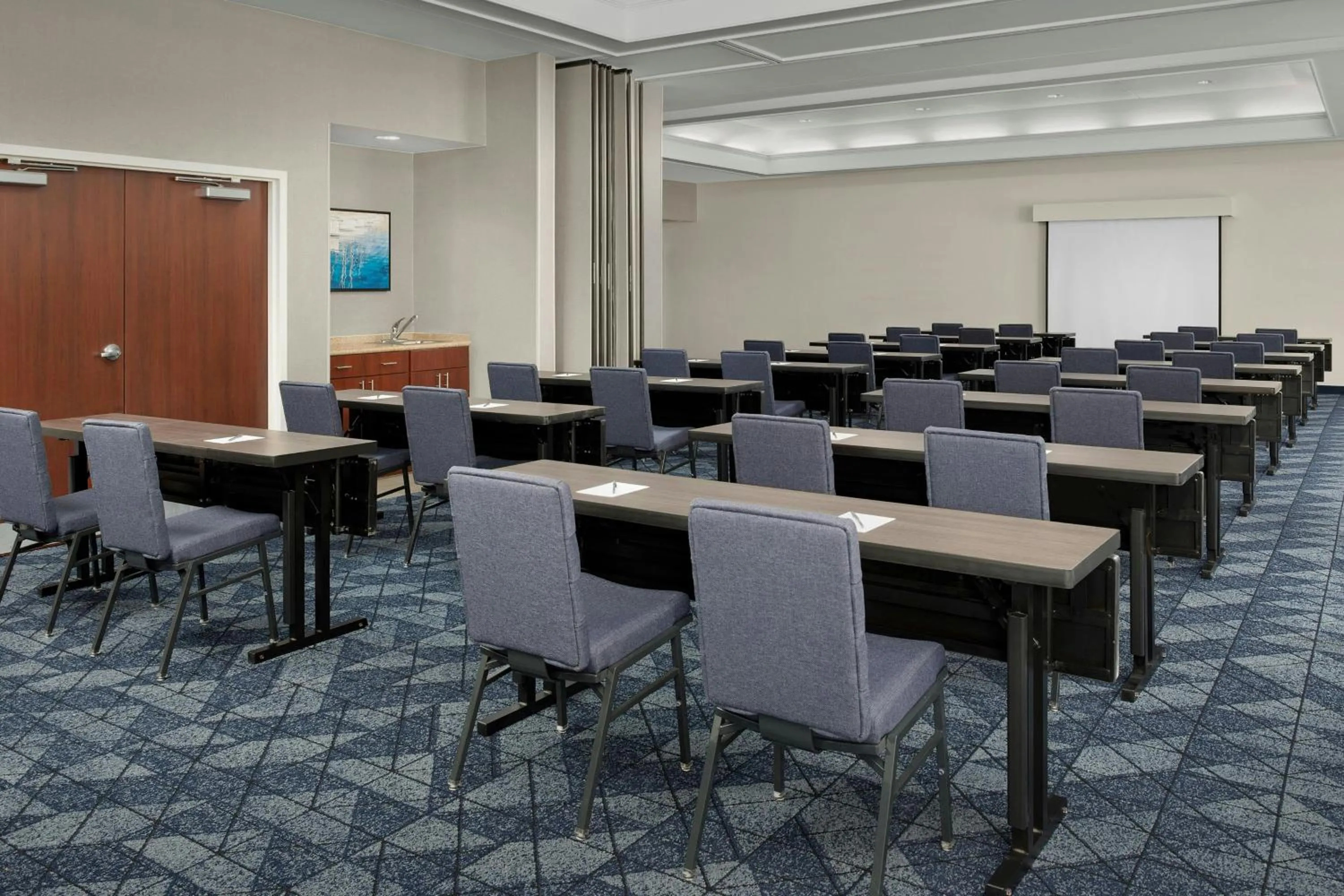 Meeting/conference room in Courtyard Virginia Beach Oceanfront / North 37th Street