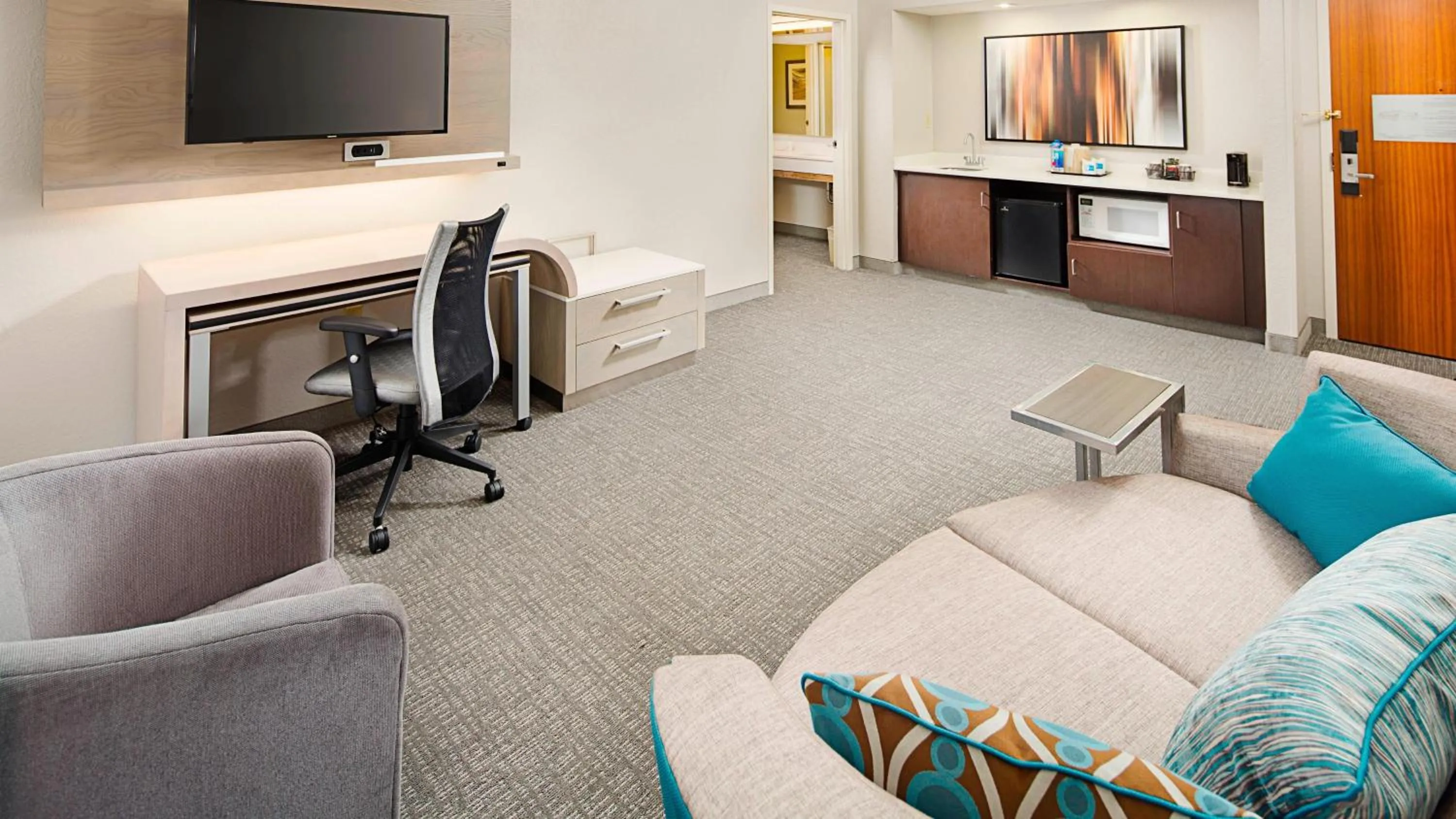 Bed in Courtyard by Marriott West Palm Beach Airport