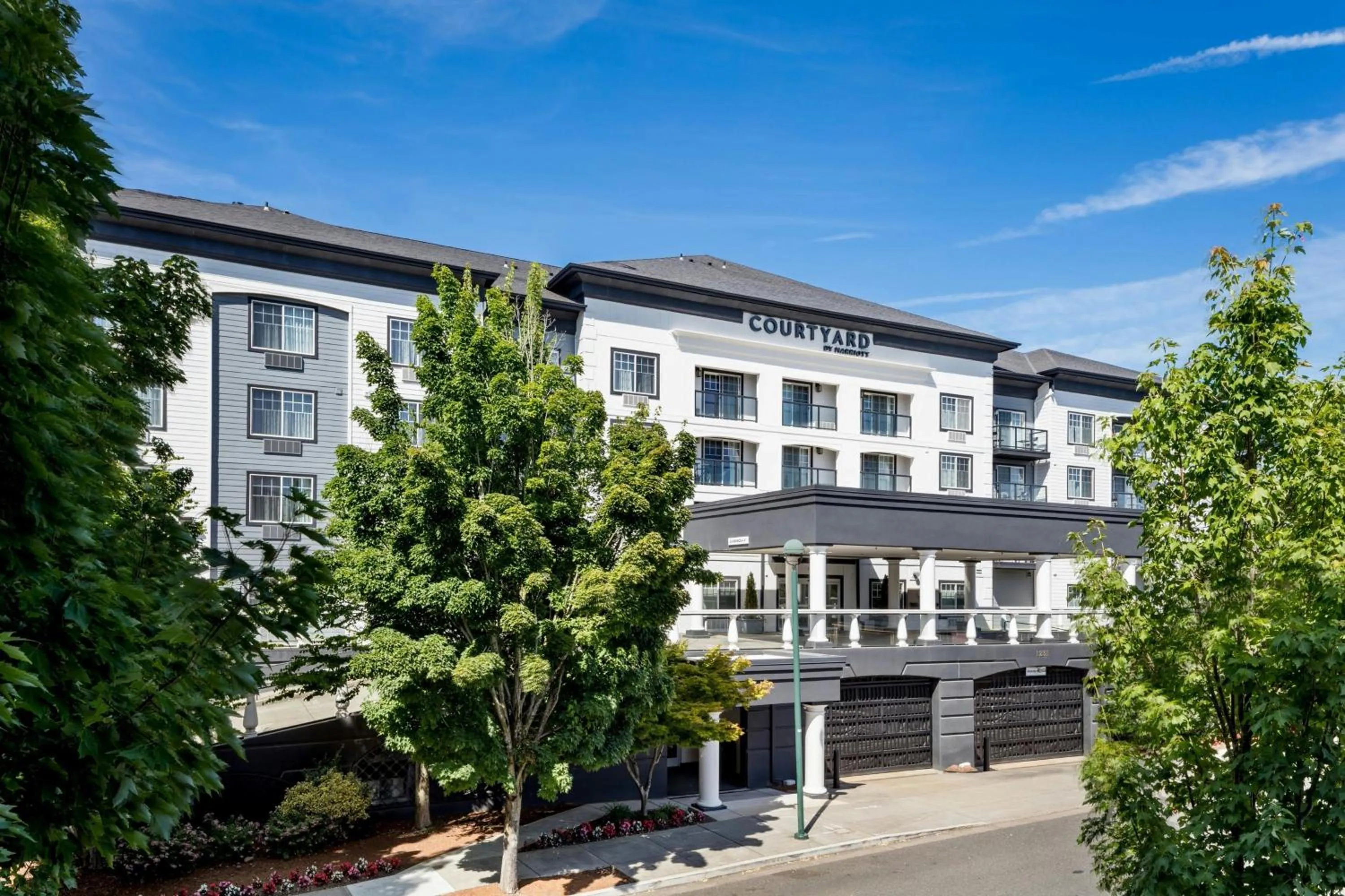 Property building in Courtyard by Marriott Portland North