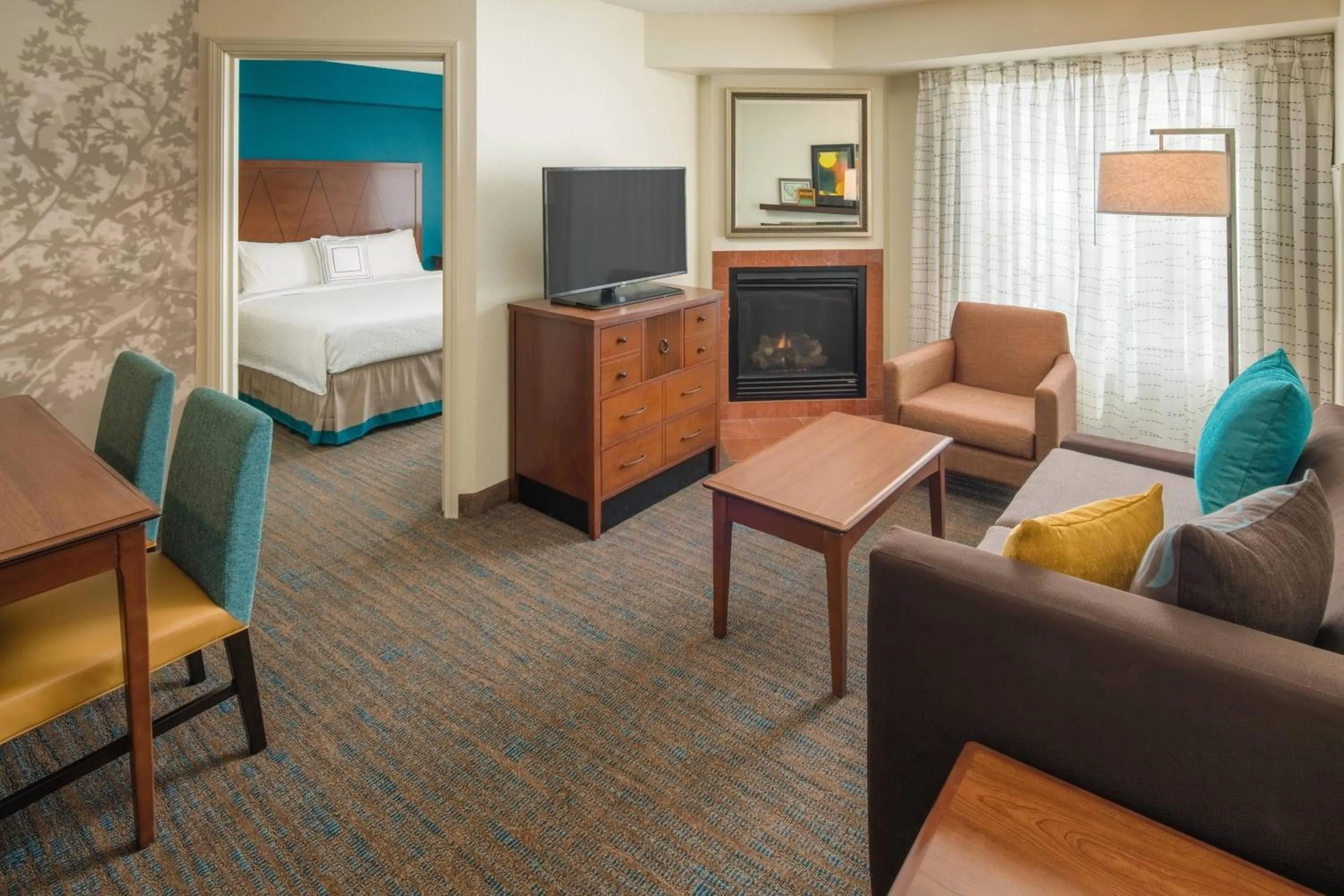 Living room, Bed in Residence Inn by Marriott Portland North