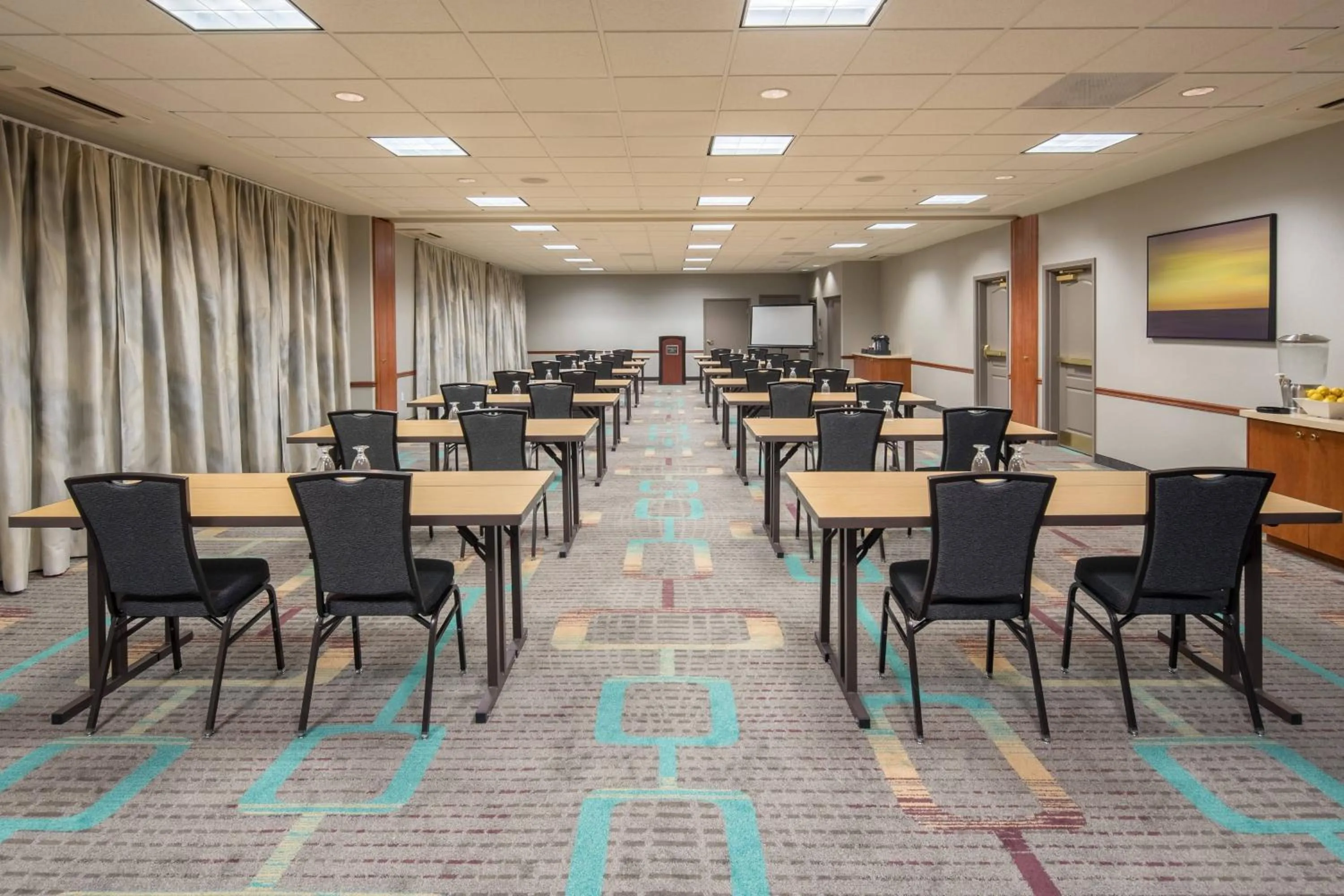 Meeting/conference room in Residence Inn by Marriott Portland North