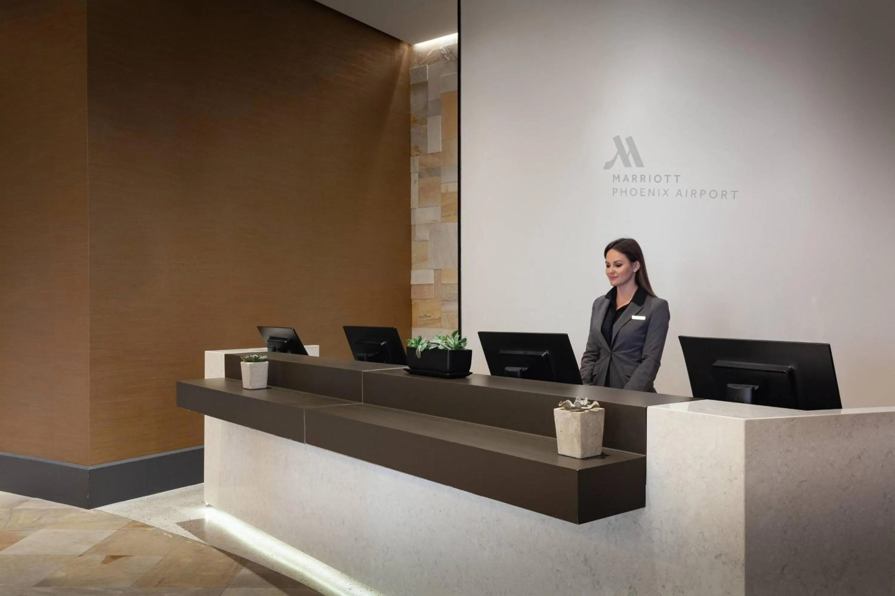 Lobby or reception in Marriott Phoenix Airport