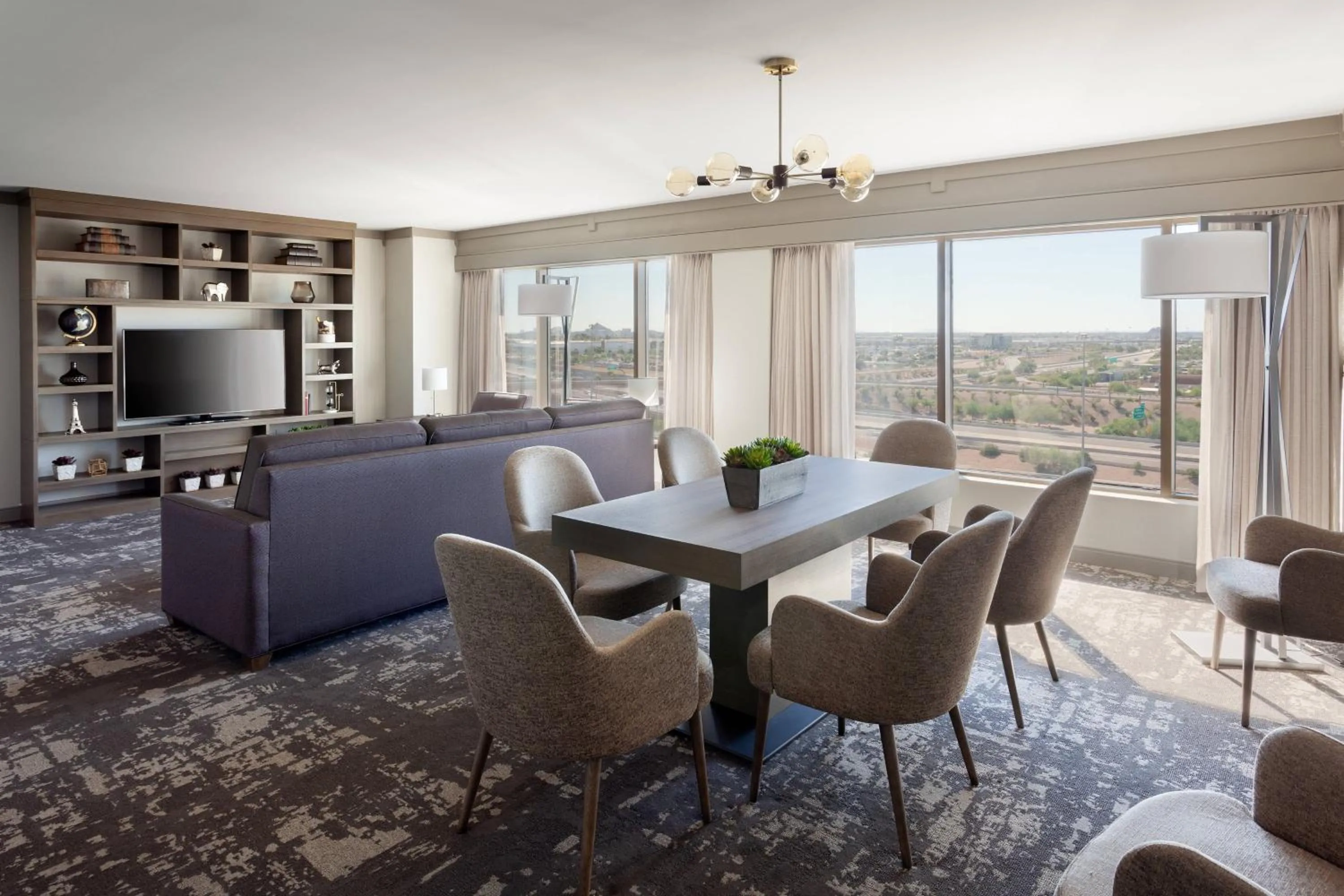 Bedroom in Marriott Phoenix Airport