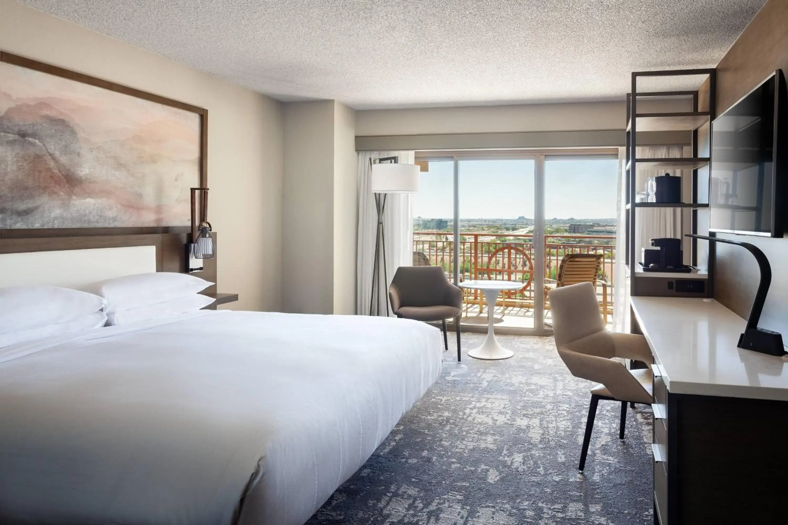 Guest room, King, Balcony in Marriott Phoenix Airport Guest room, King, Balcony in Marriott Phoenix Airport