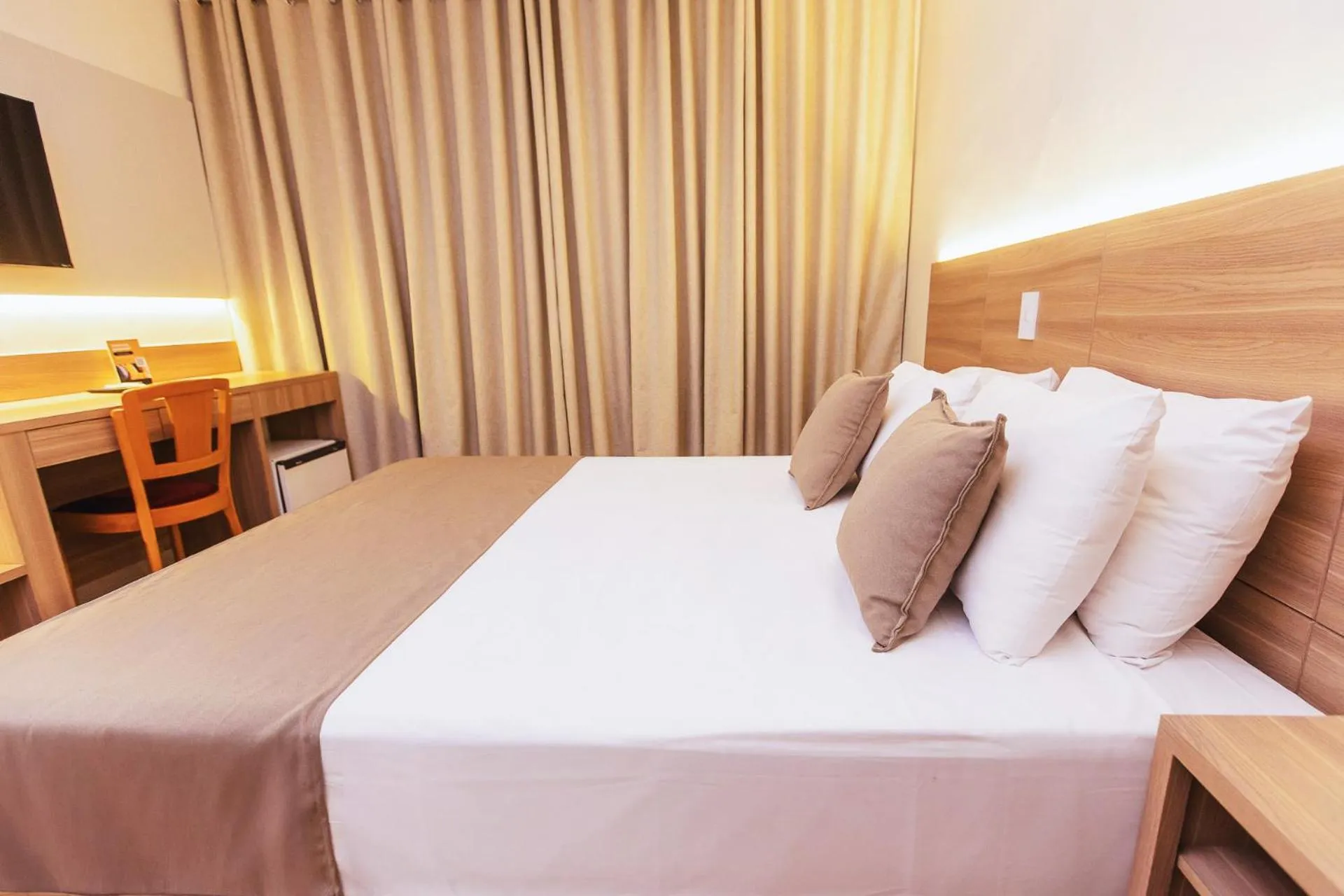 Bed in Hotel Golden Park Ribeirão Preto by Nacional Inn