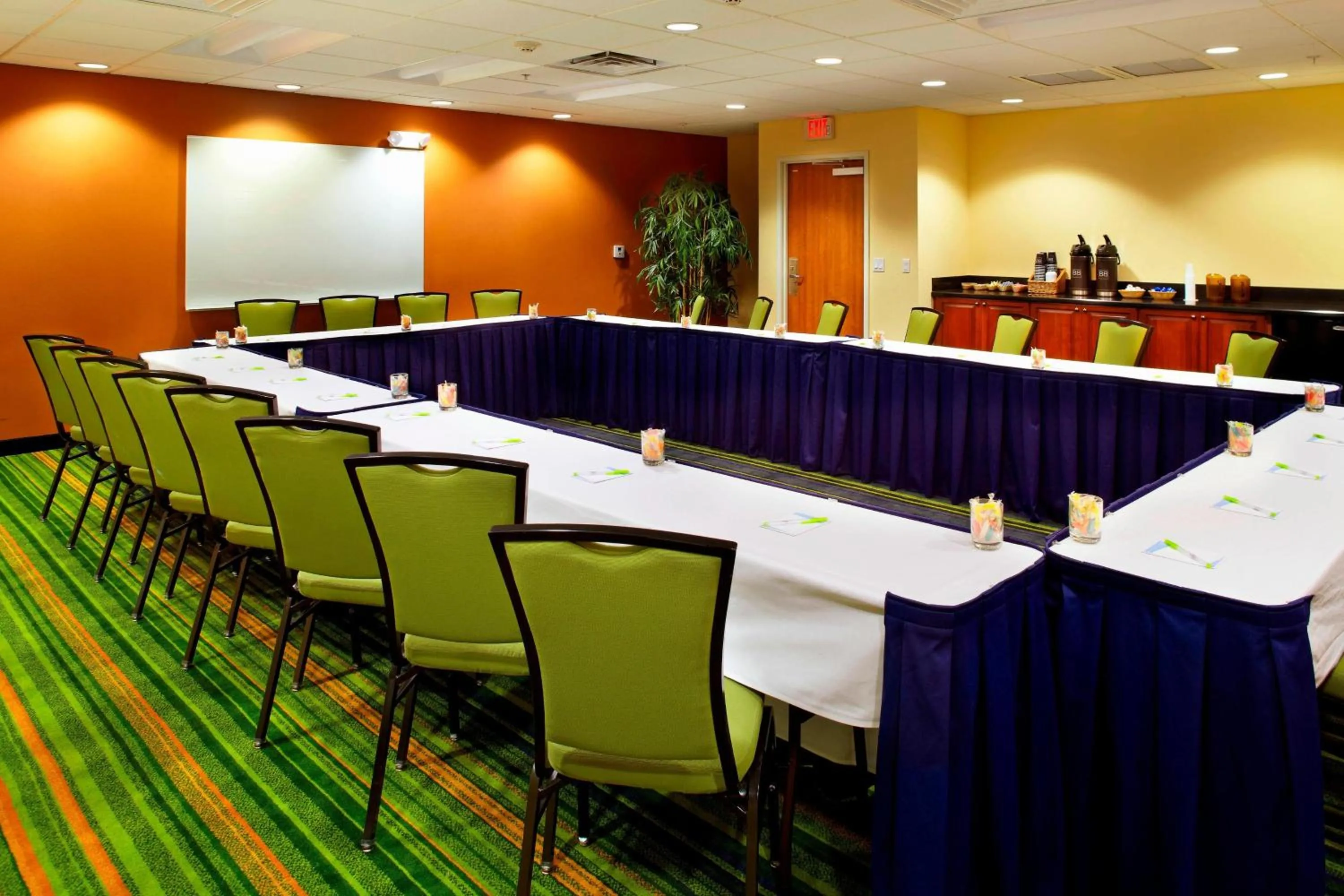 Meeting/conference room in Fairfield Inn & Suites Phoenix Midtown