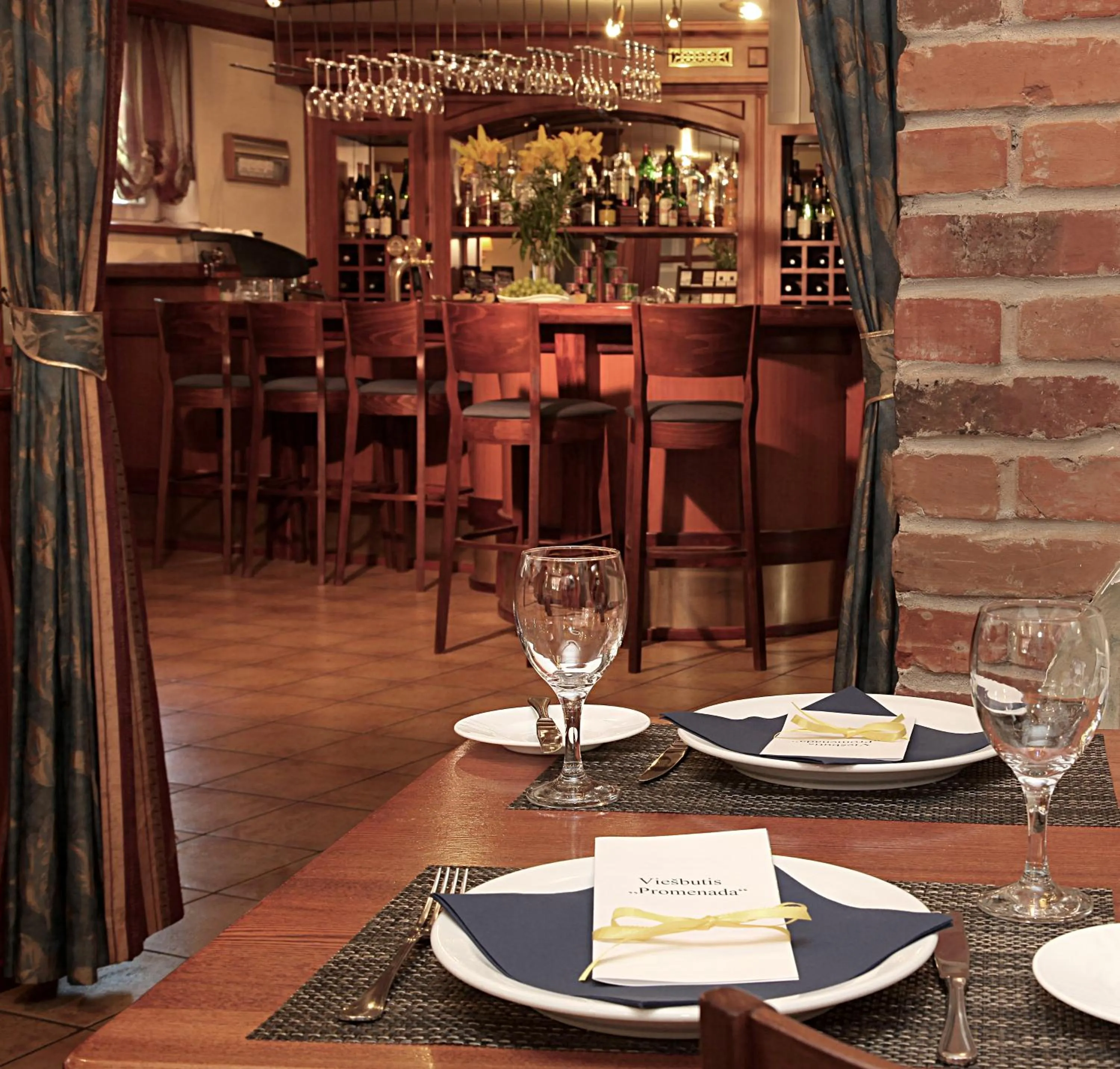 Restaurant/places to eat in Hotel Promenada