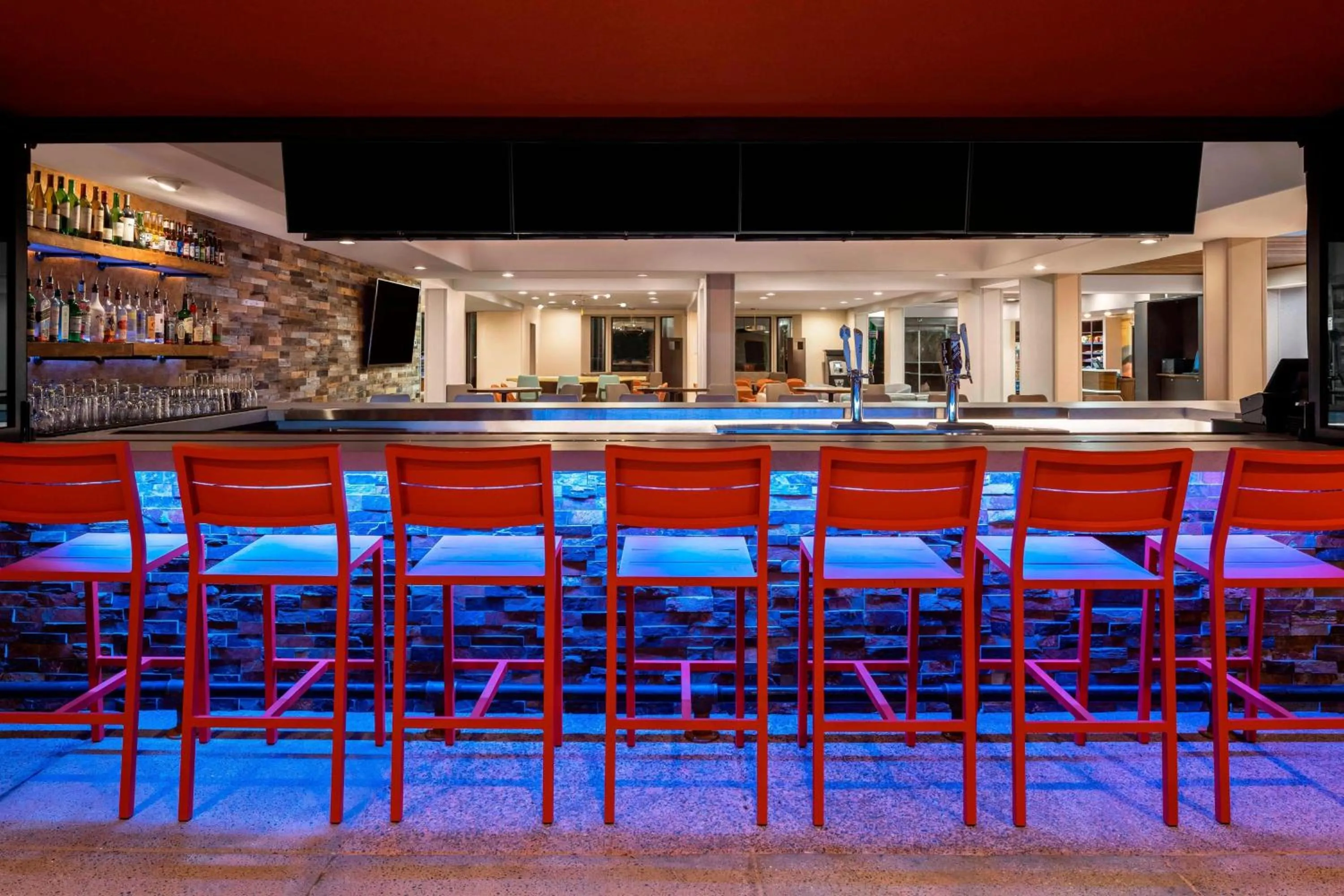 Lounge or bar in Courtyard Scottsdale North