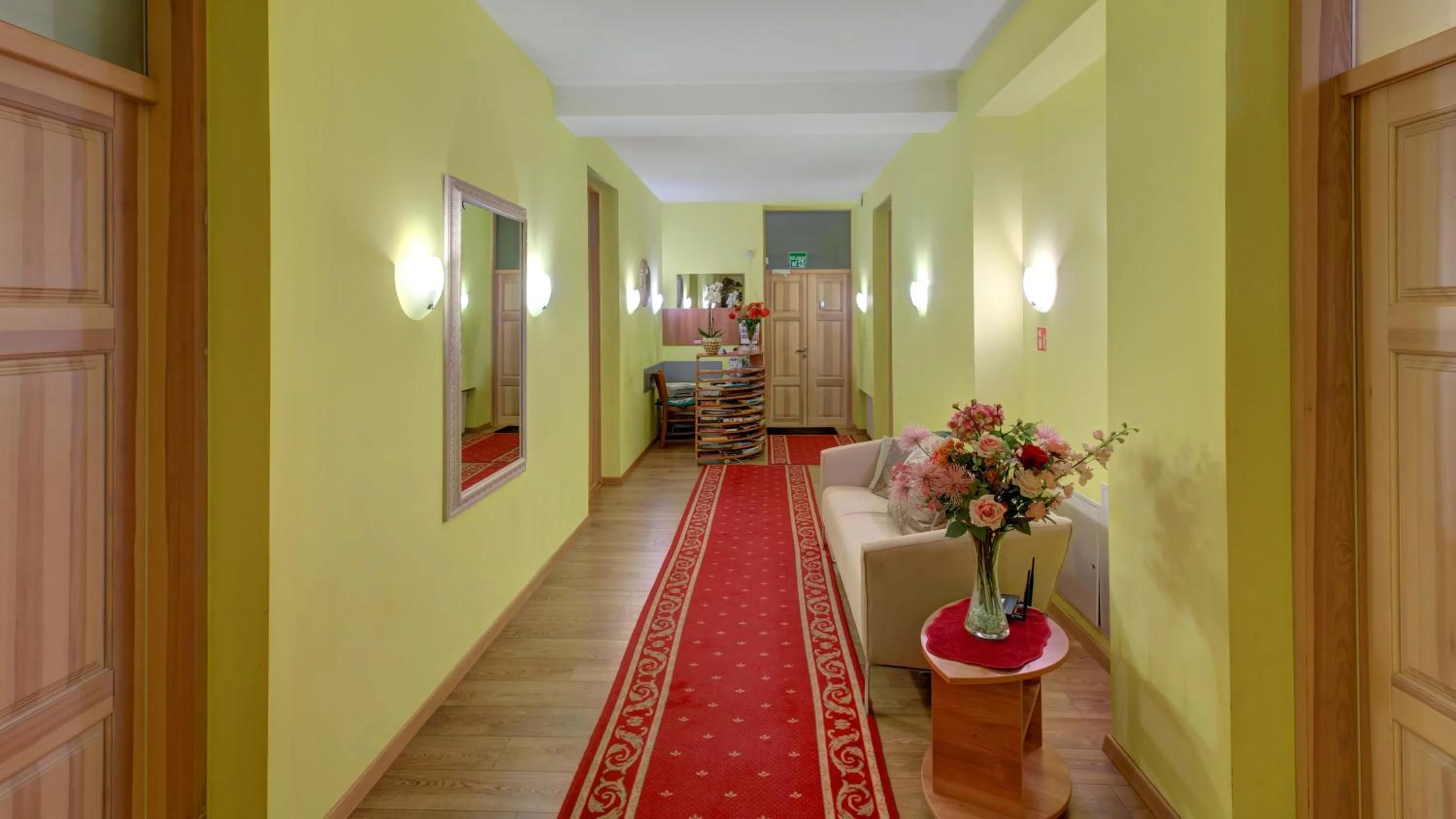 Lobby or reception in In Astra