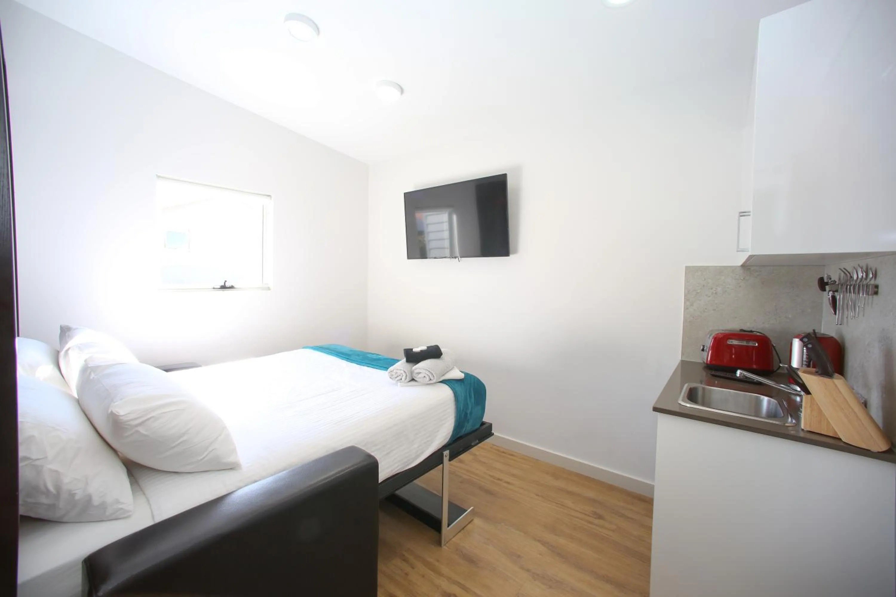 Bed in Jesmond Executive Villas