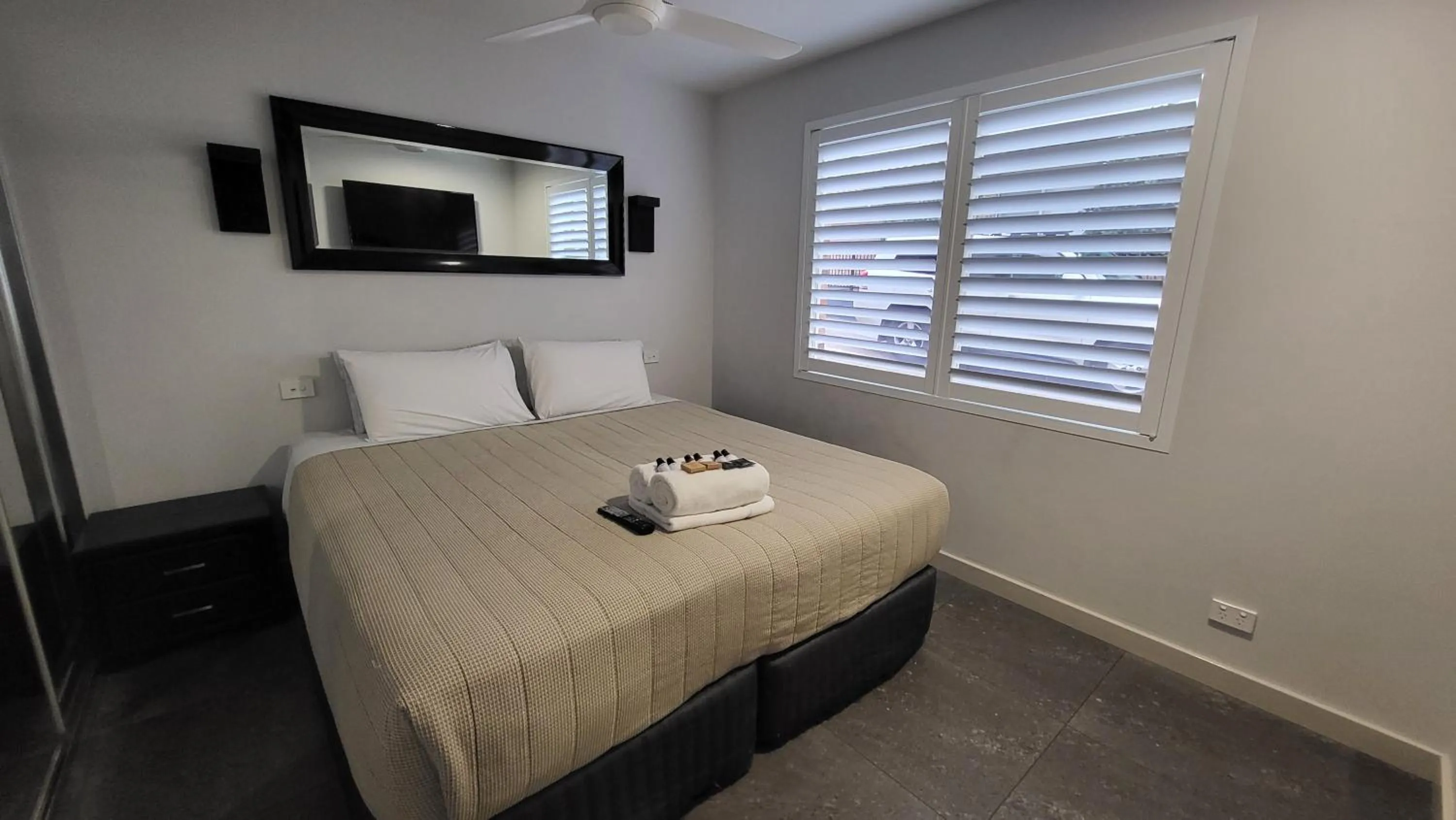 Bed in Jesmond Executive Villas