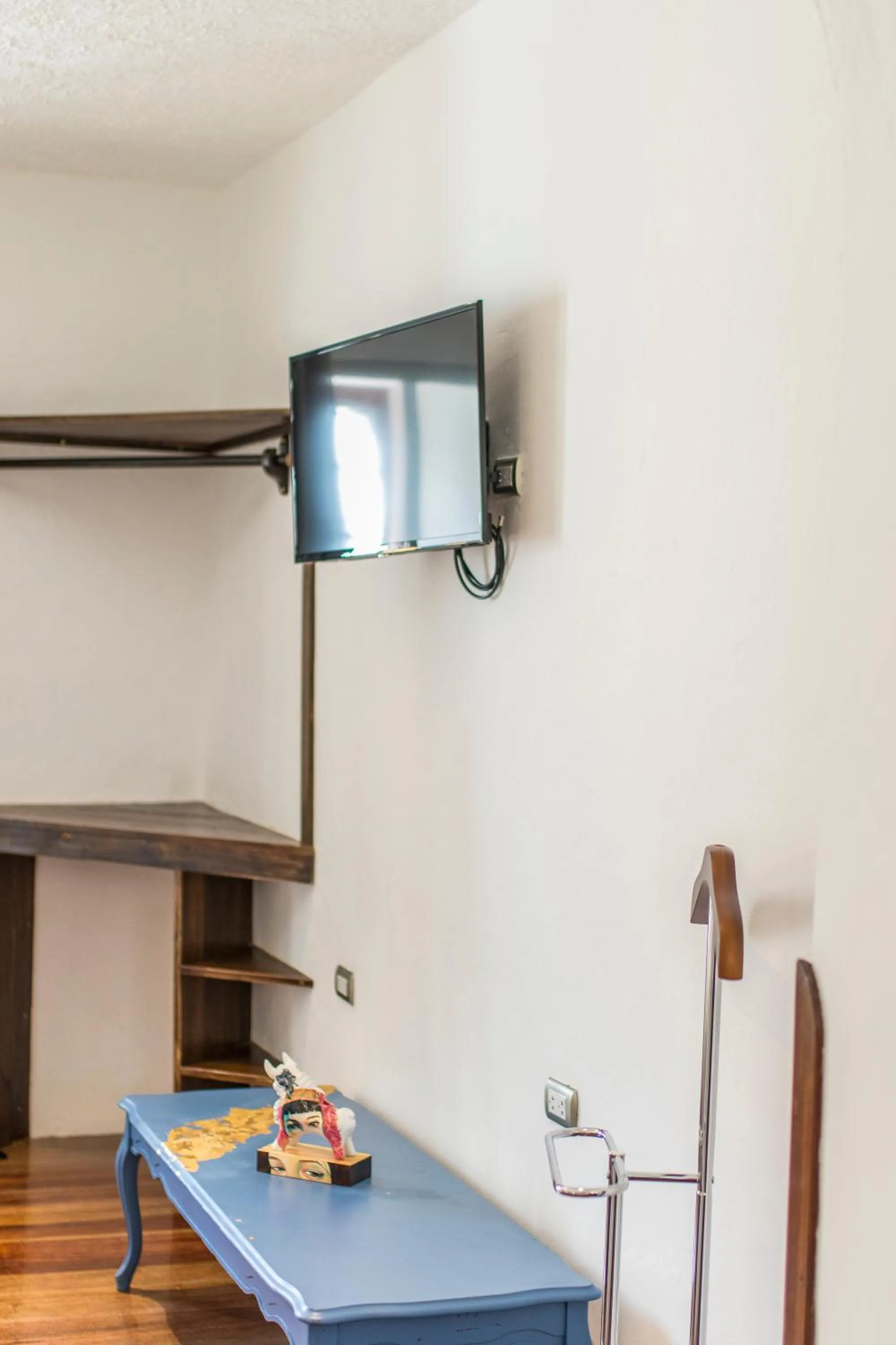 TV and multimedia in X.O Art House