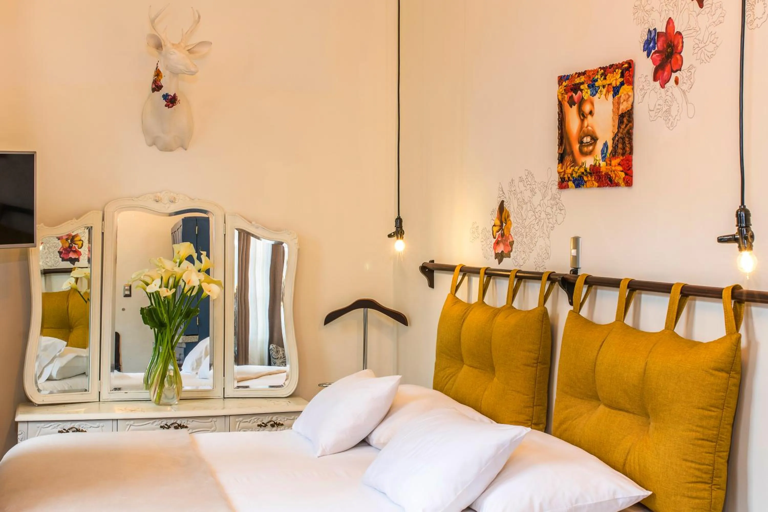 Bedroom, Bed in X.O Art House