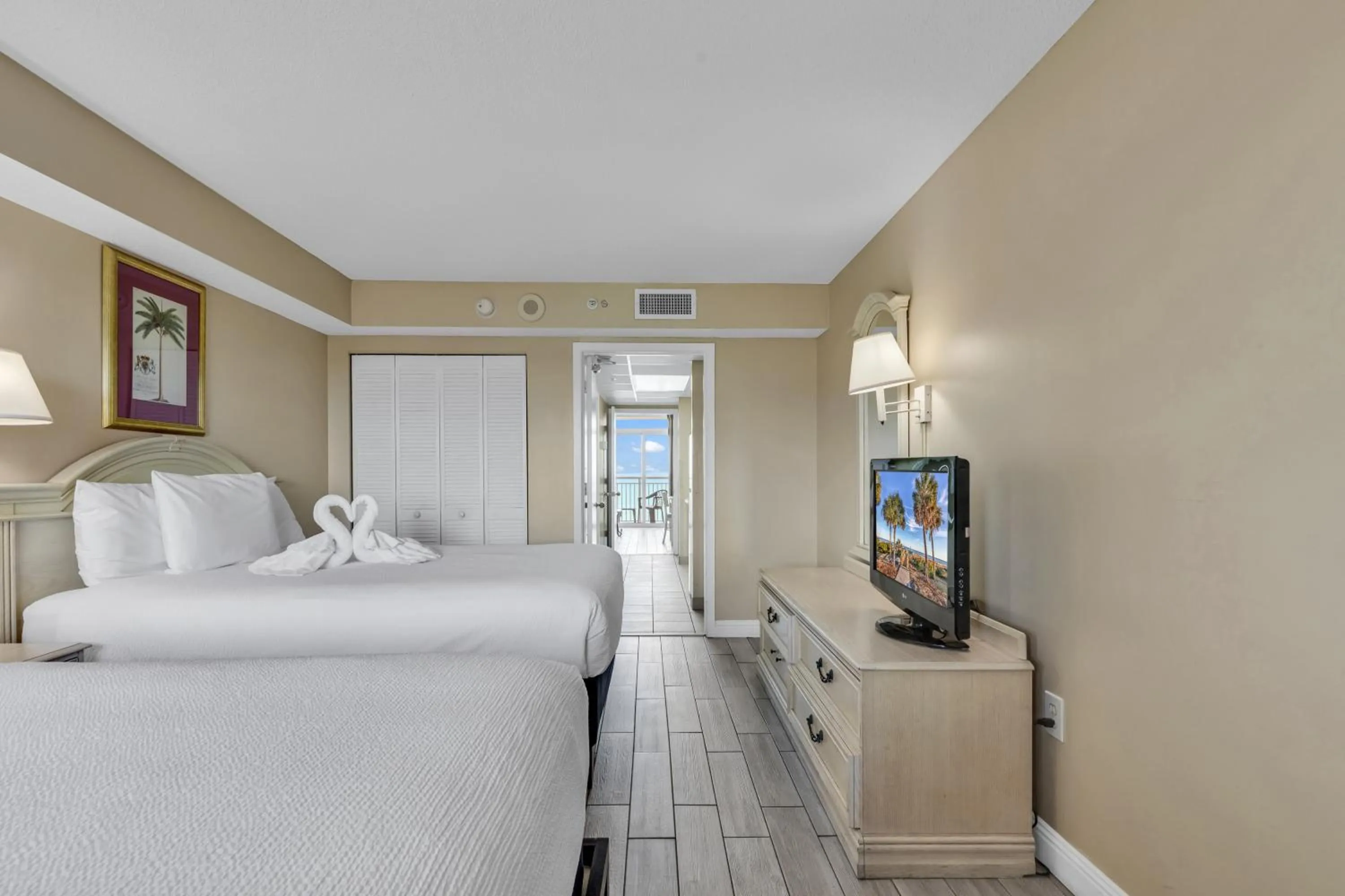 Bedroom, Bed in Oceanfront Condo Camelot By the Sea
