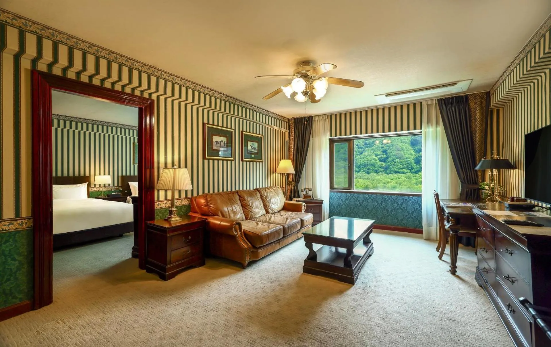 Photo of the whole room, Bed in KensingtonHotel Seorak