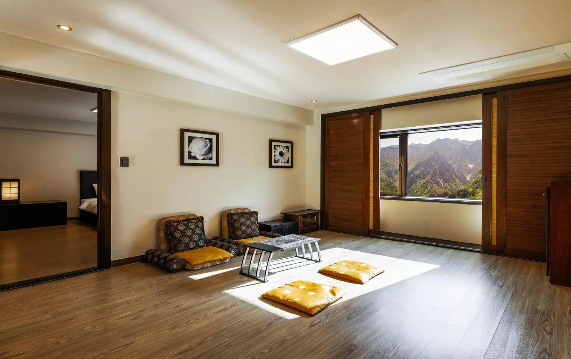 Photo of the whole room in KensingtonHotel Seorak