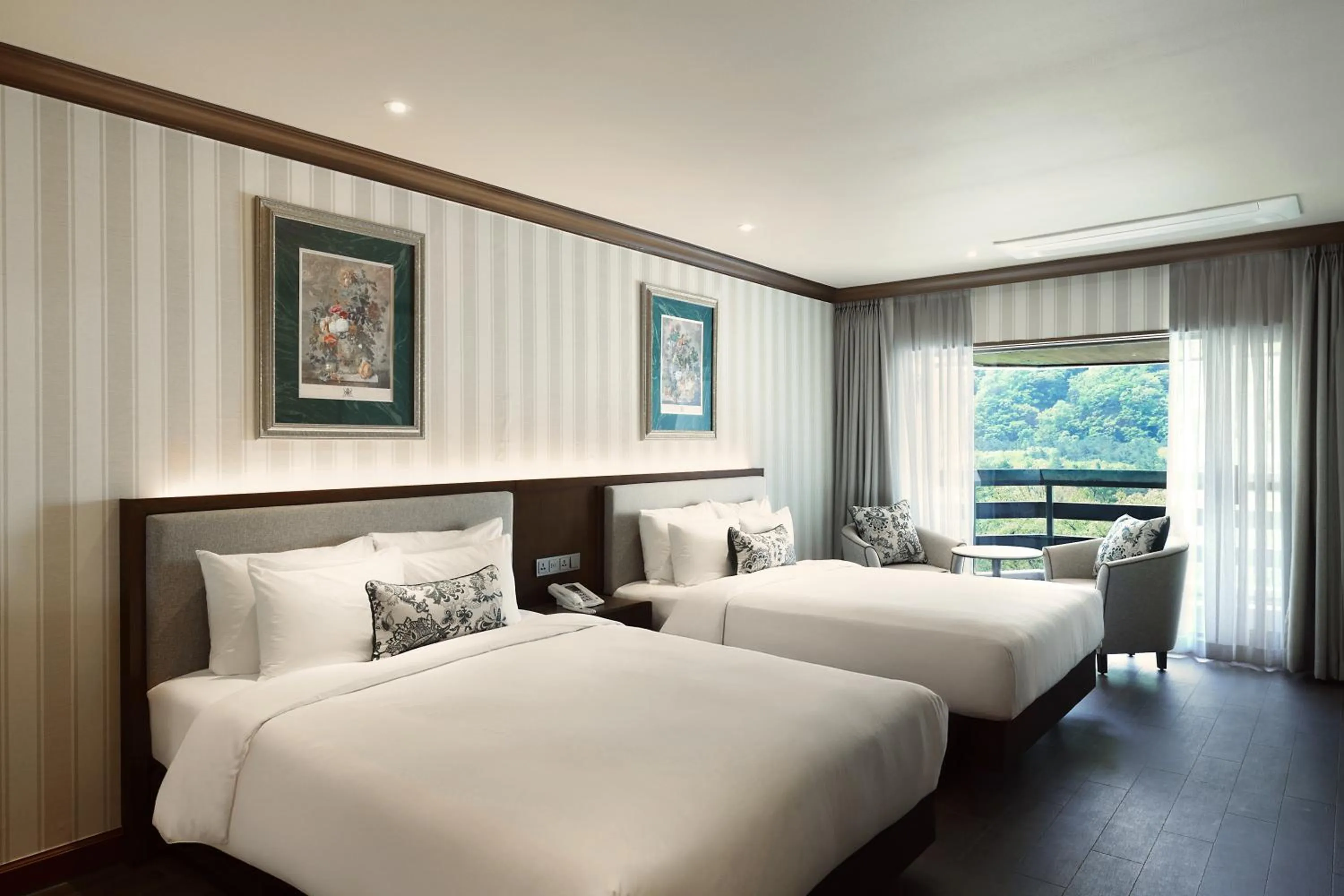 Photo of the whole room, Bed in KensingtonHotel Seorak