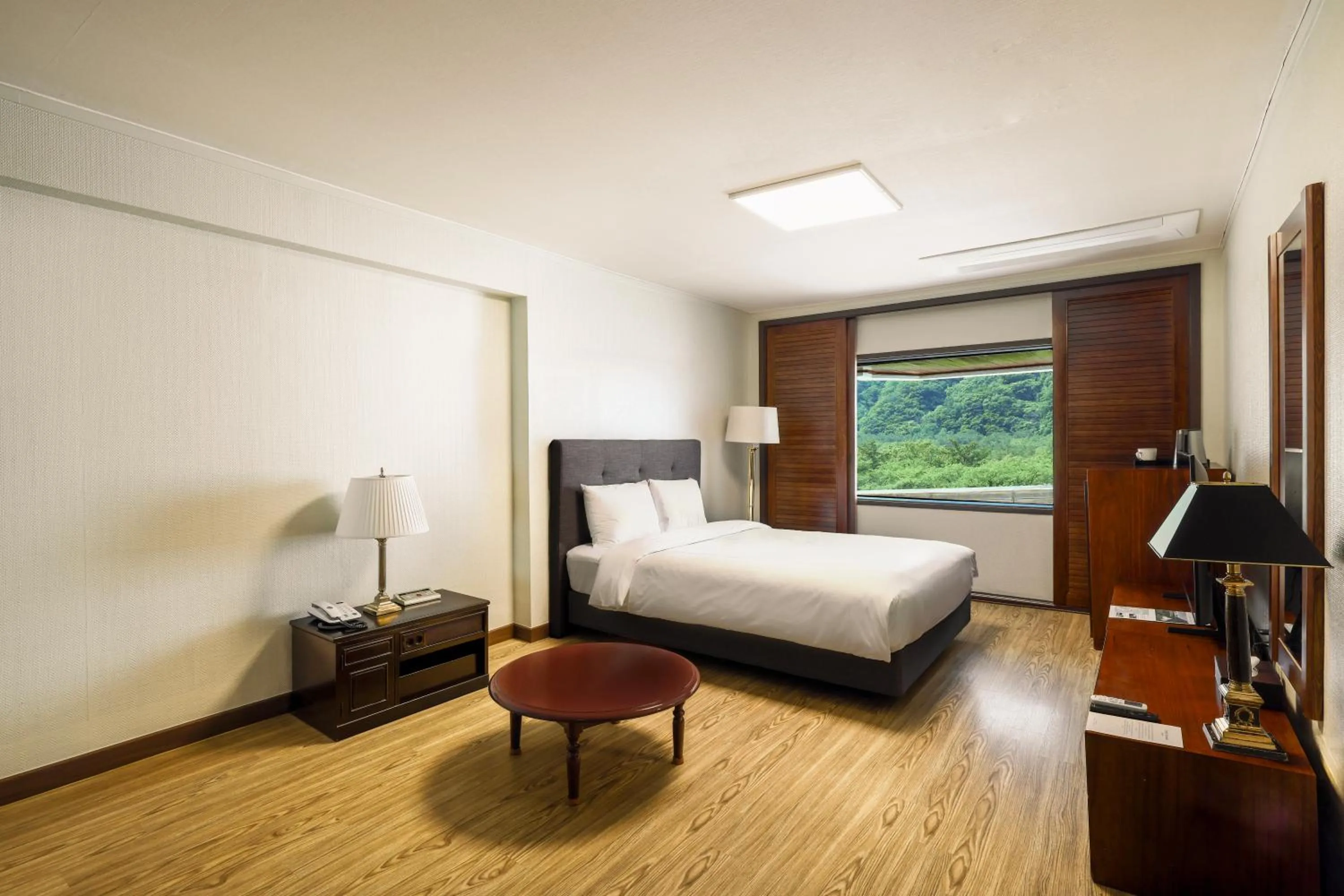 Decorative detail, Bed in KensingtonHotel Seorak